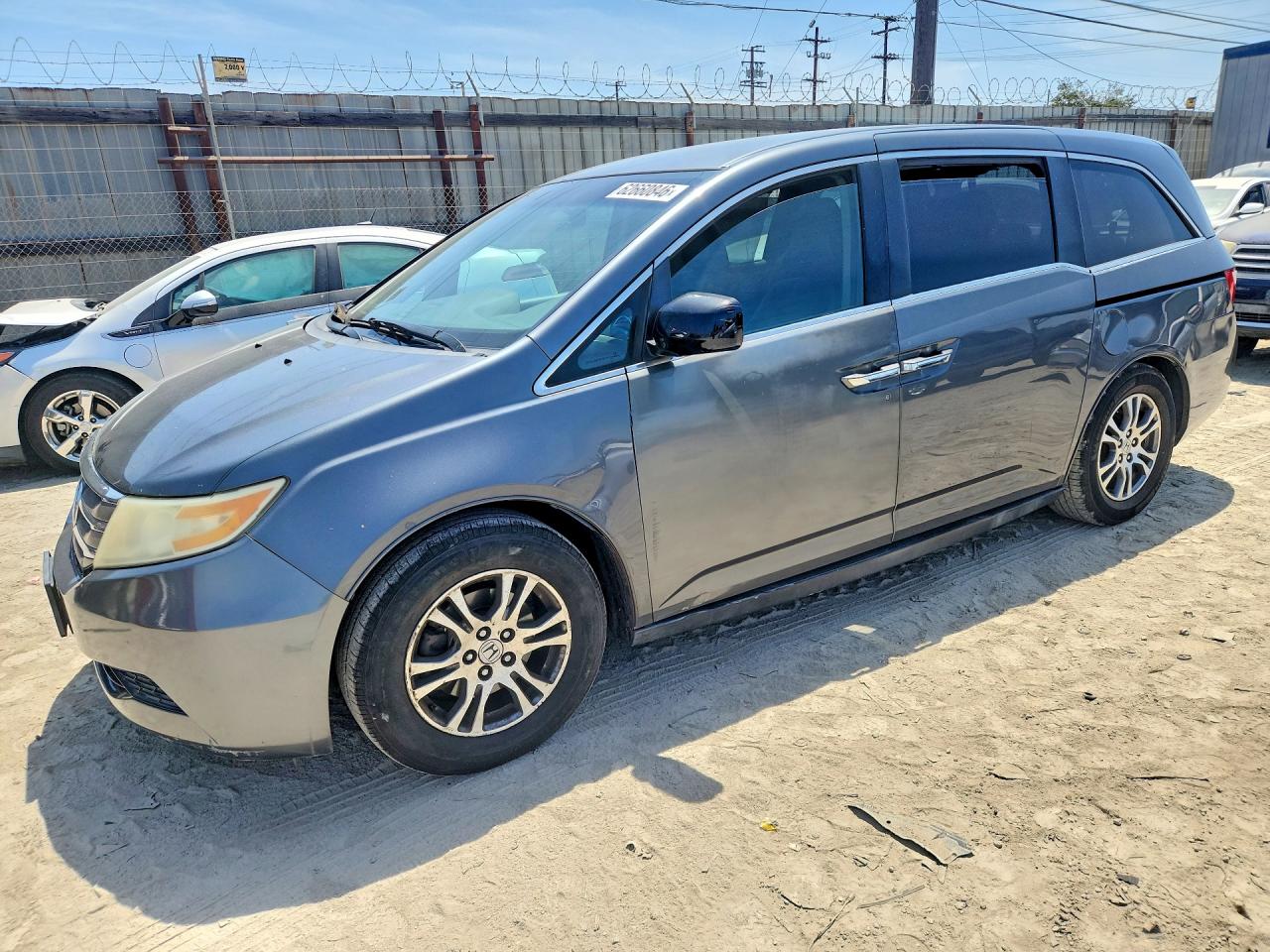 2011 Honda Odyssey Ex Gray vin: 5FNRL5H42BB060725