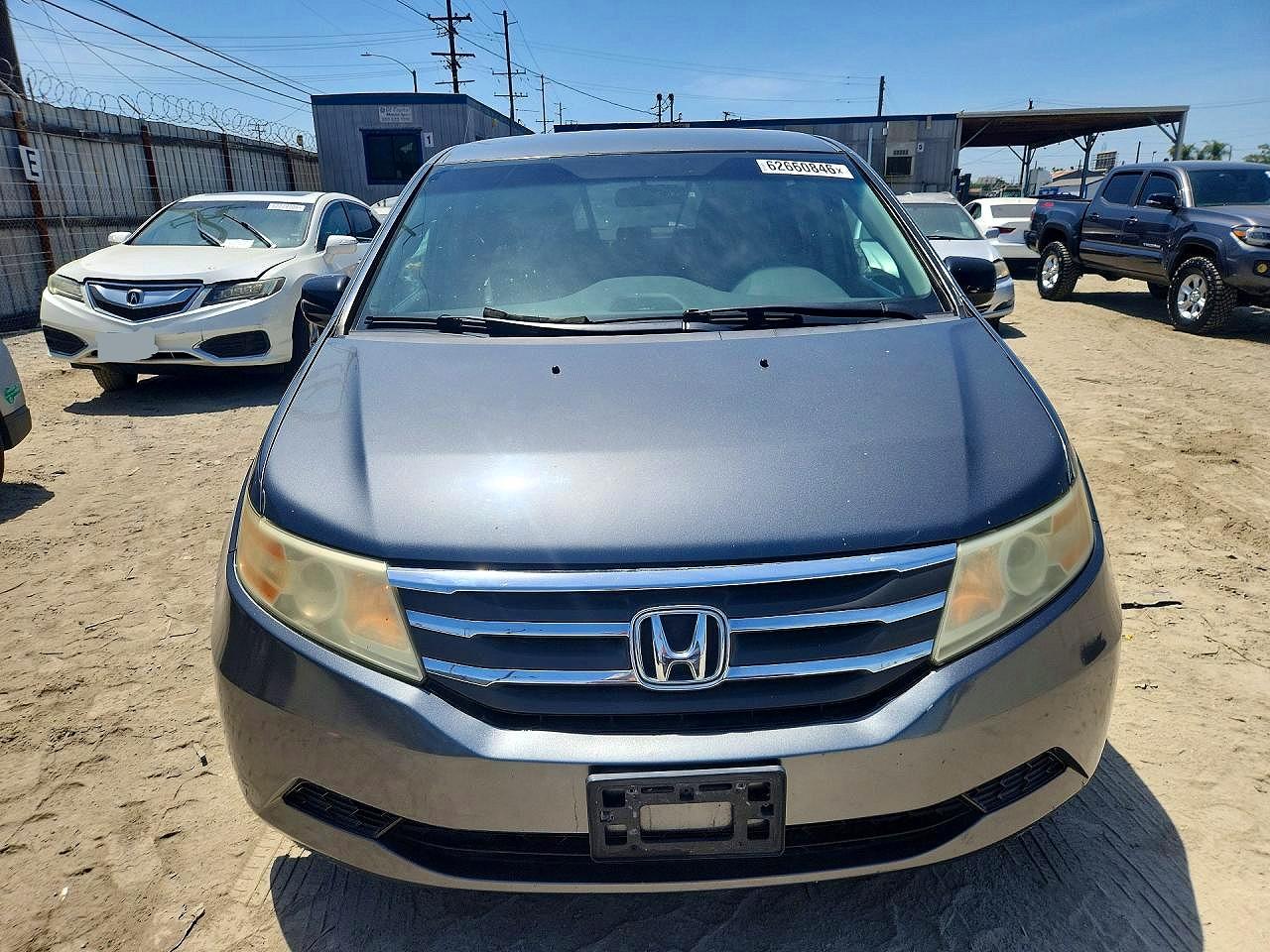 2011 Honda Odyssey Ex Gray vin: 5FNRL5H42BB060725