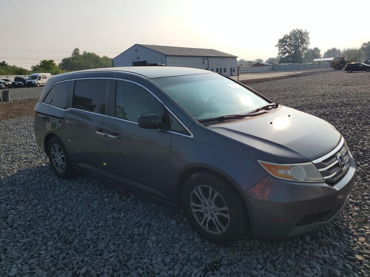 2011 Honda Odyssey Ex Gray vin: 5FNRL5H42BB069618