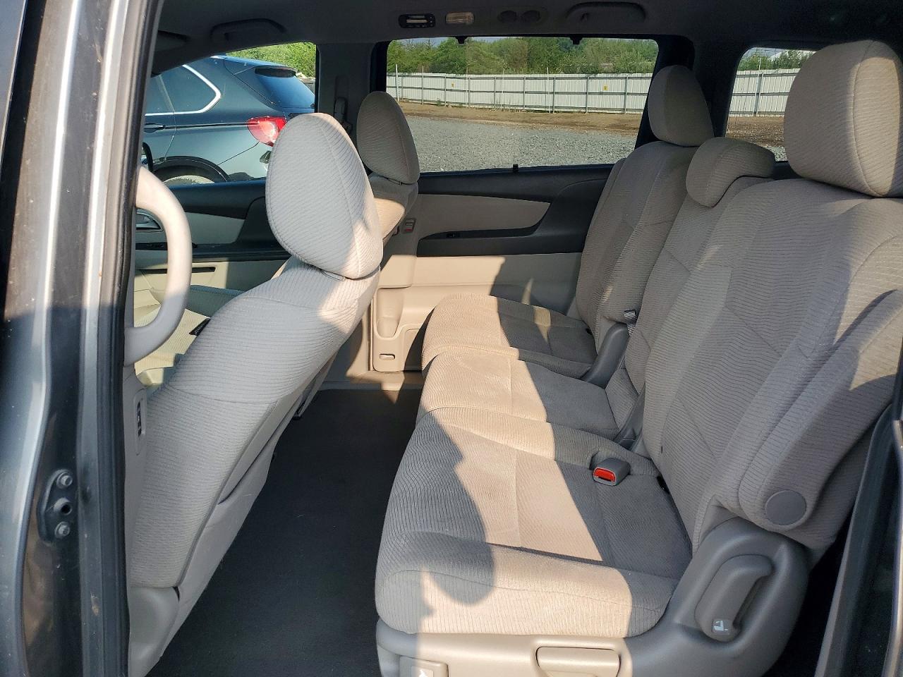 2011 Honda Odyssey Ex Gray vin: 5FNRL5H42BB069618