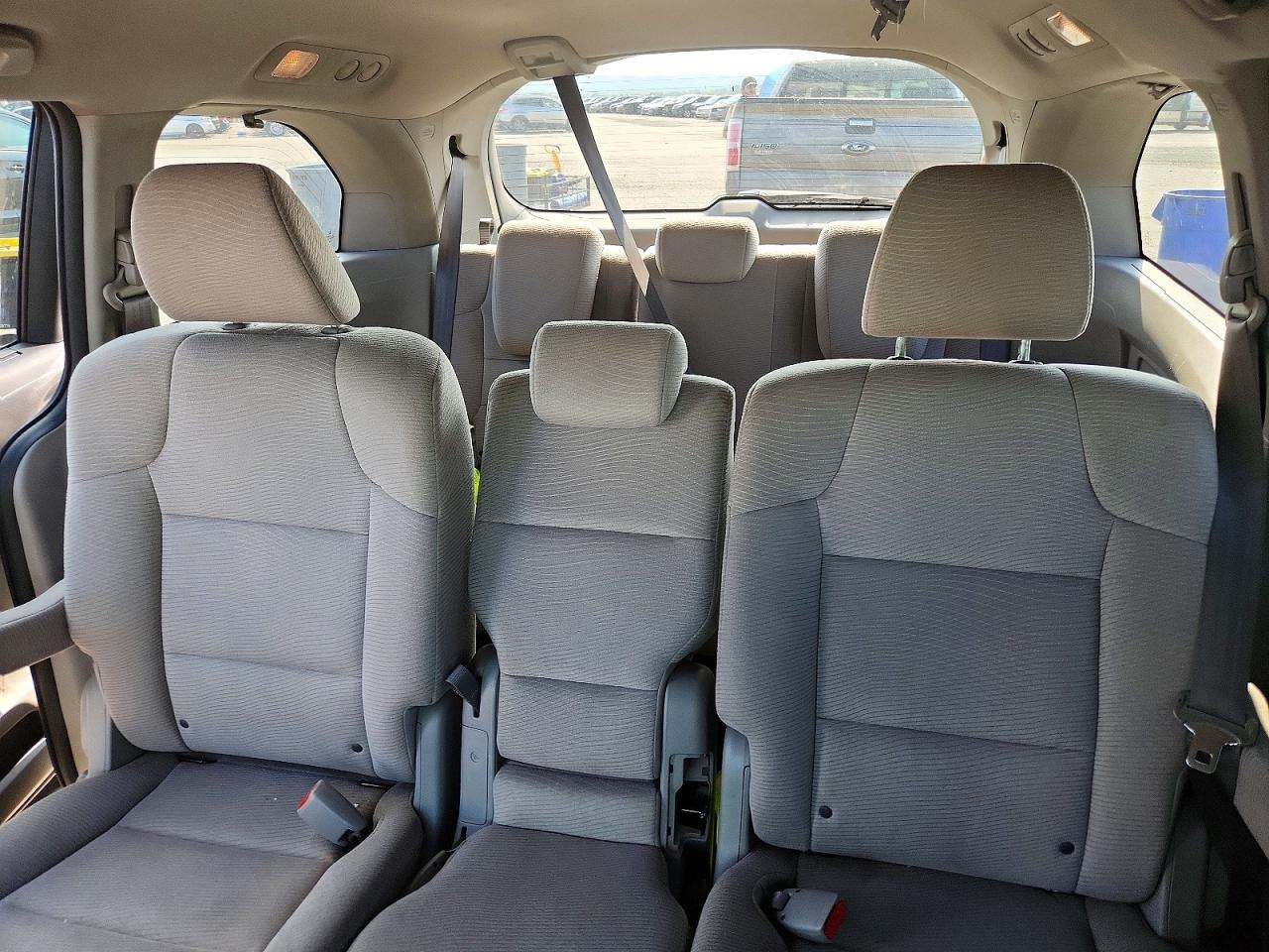 2011 Honda Odyssey Ex Gray vin: 5FNRL5H42BB085091