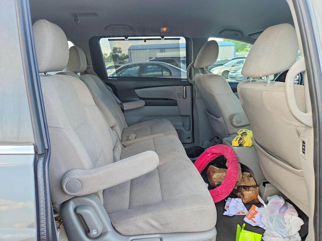 2011 Honda Odyssey Ex Gray vin: 5FNRL5H42BB085091