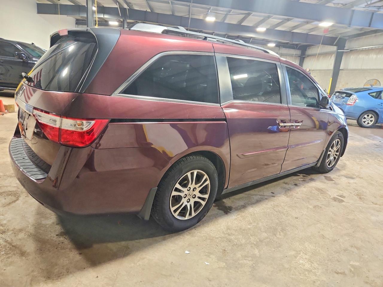 2012 Honda Odyssey Ex Burgundy vin: 5FNRL5H42CB120486