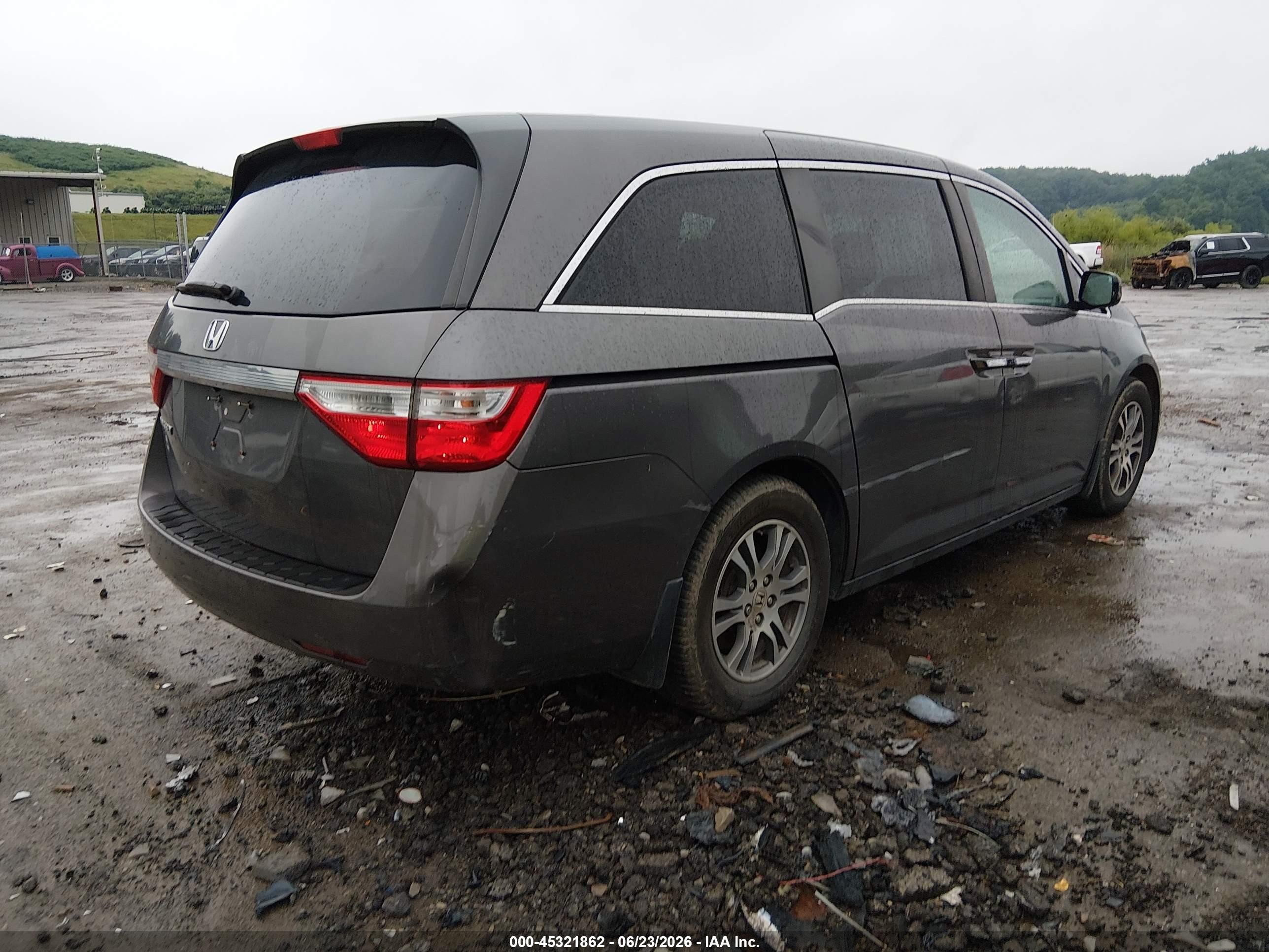 2013 Honda Odyssey Ex Gray vin: 5FNRL5H42DB036458