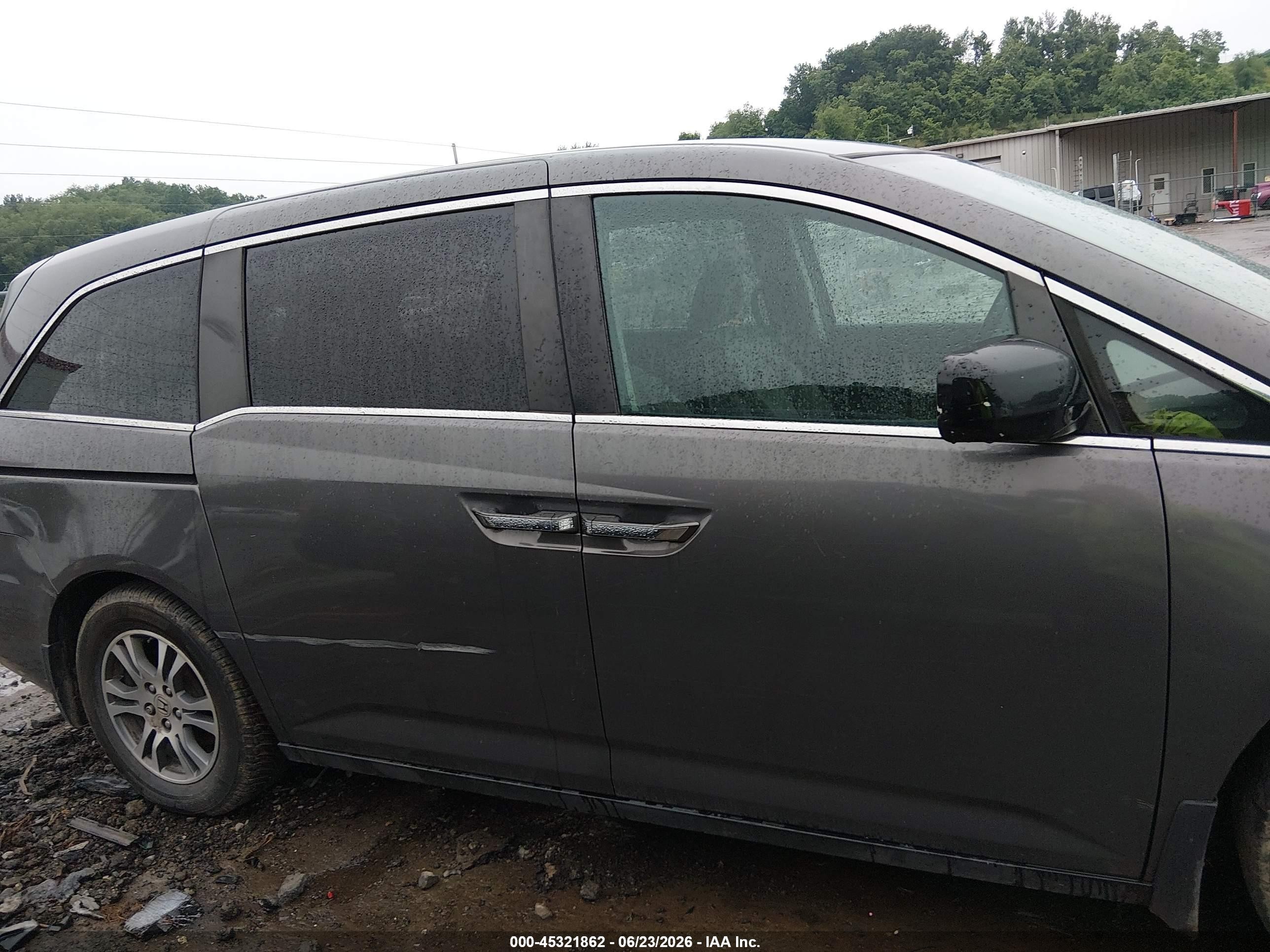 2013 Honda Odyssey Ex Gray vin: 5FNRL5H42DB036458