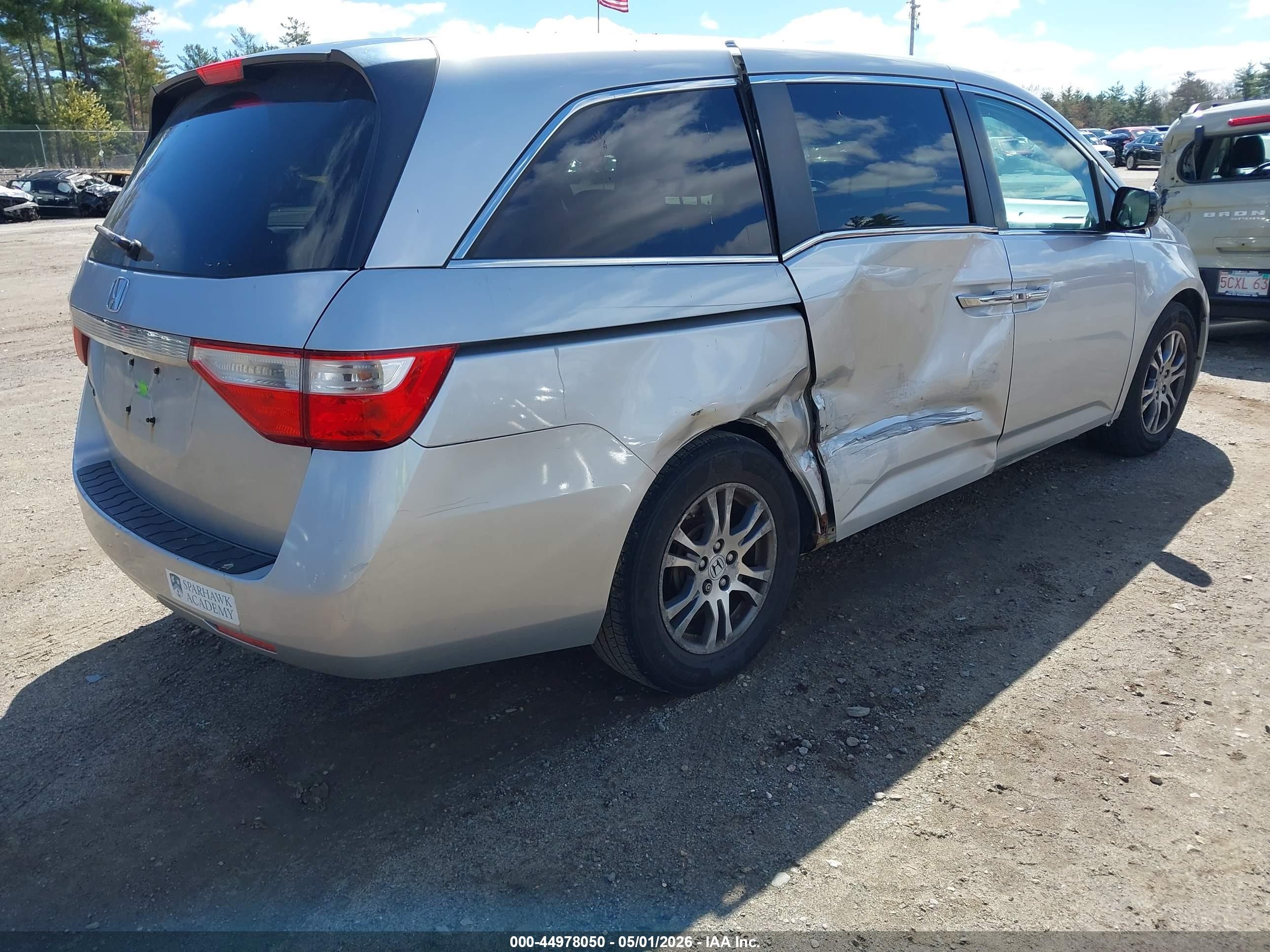2013 Honda Odyssey Ex Silver vin: 5FNRL5H42DB082789