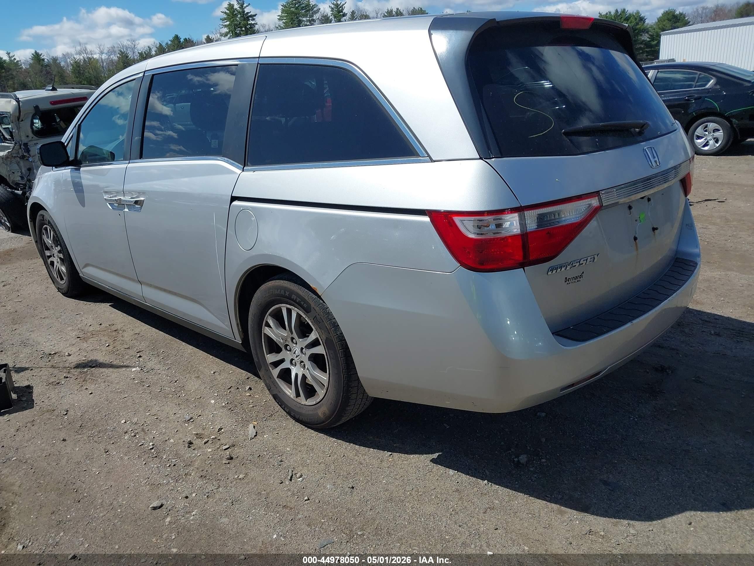 2013 Honda Odyssey Ex Silver vin: 5FNRL5H42DB082789