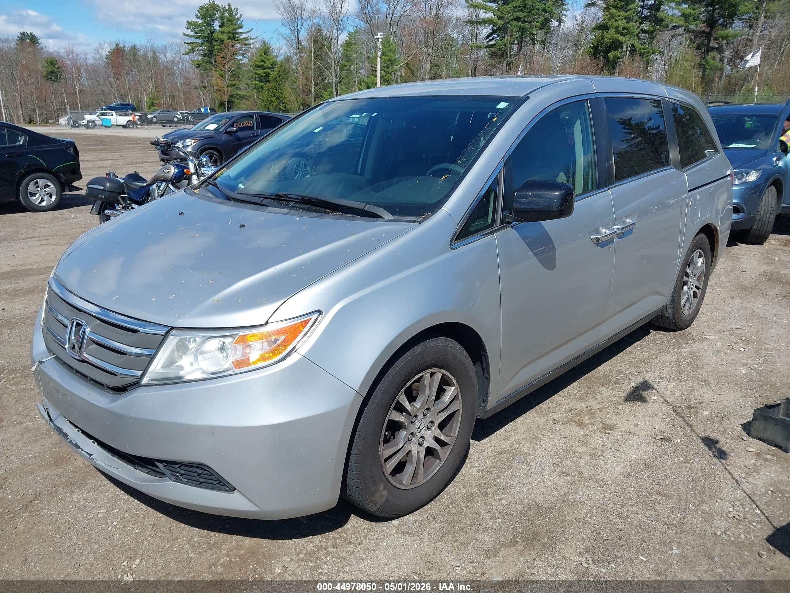 2013 Honda Odyssey Ex Silver vin: 5FNRL5H42DB082789