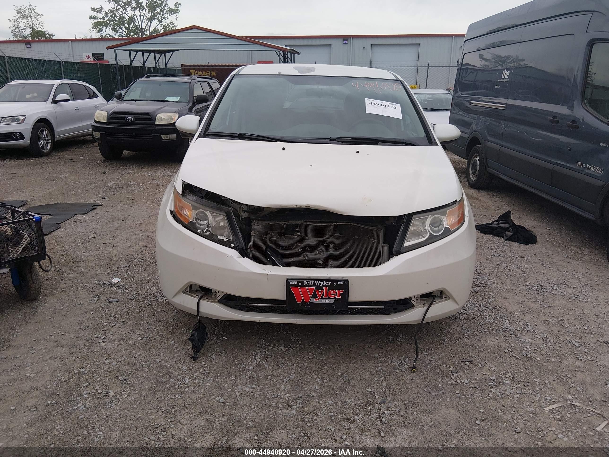 2014 Honda Odyssey Ex White vin: 5FNRL5H42EB018298