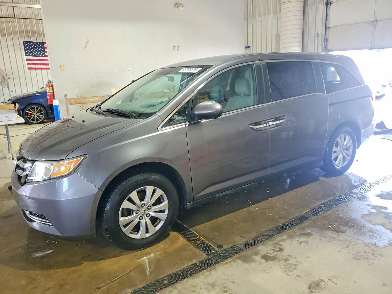2014 Honda Odyssey Ex Gray vin: 5FNRL5H42EB032010