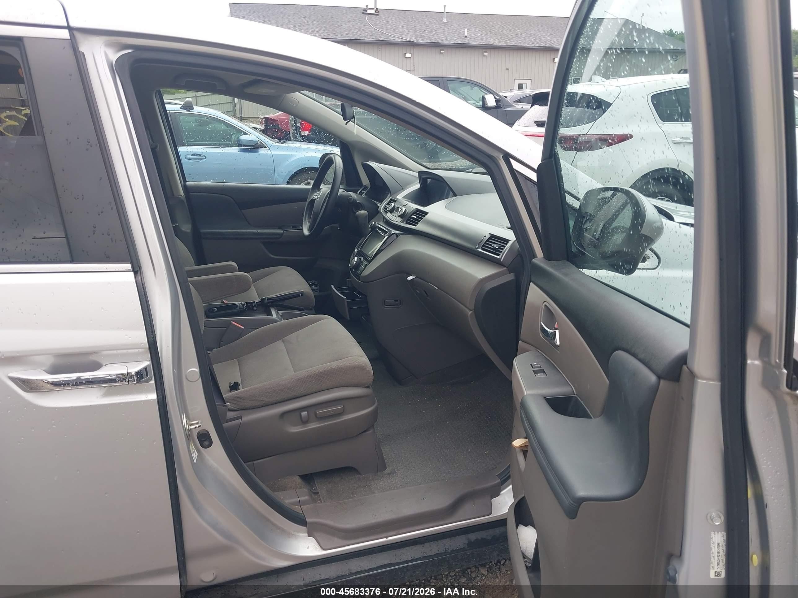 2014 Honda Odyssey Ex Silver vin: 5FNRL5H42EB047056