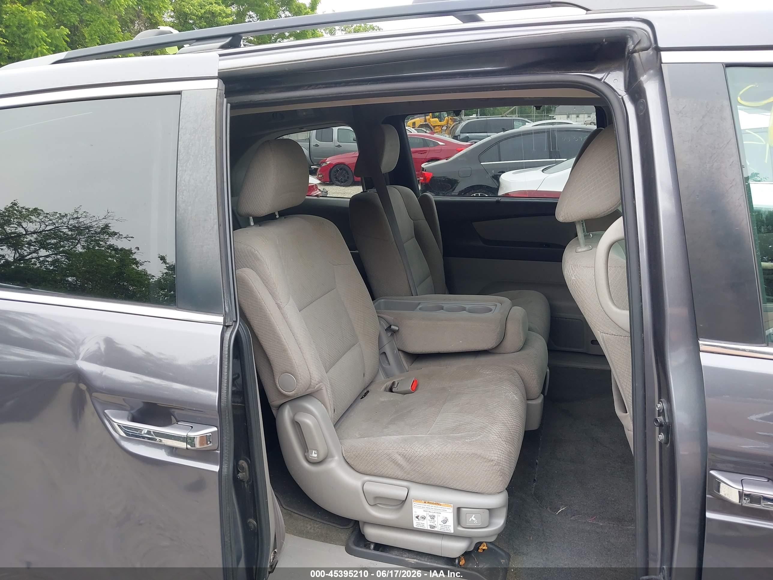 2014 Honda Odyssey Ex Gray vin: 5FNRL5H42EB097049