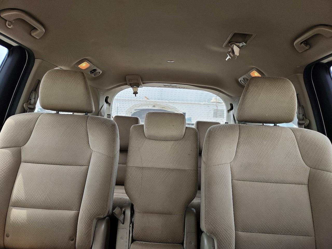 2014 Honda Odyssey White vin: 5FNRL5H42EB125206