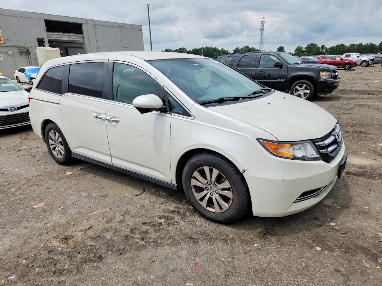 2014 Honda Odyssey White vin: 5FNRL5H42EB125206