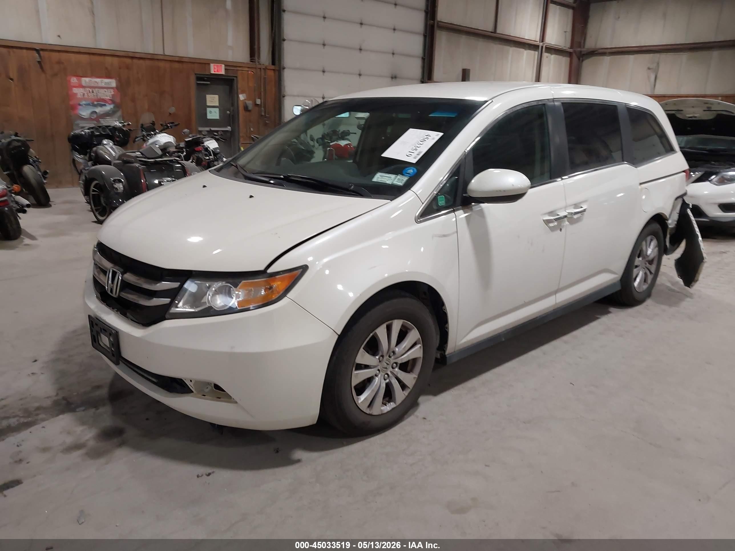 2015 Honda Odyssey Ex White vin: 5FNRL5H42FB068796