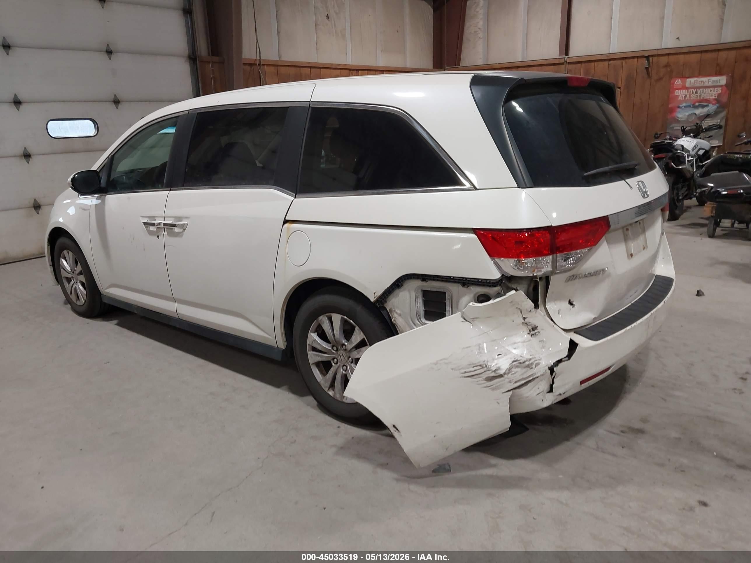 2015 Honda Odyssey Ex White vin: 5FNRL5H42FB068796