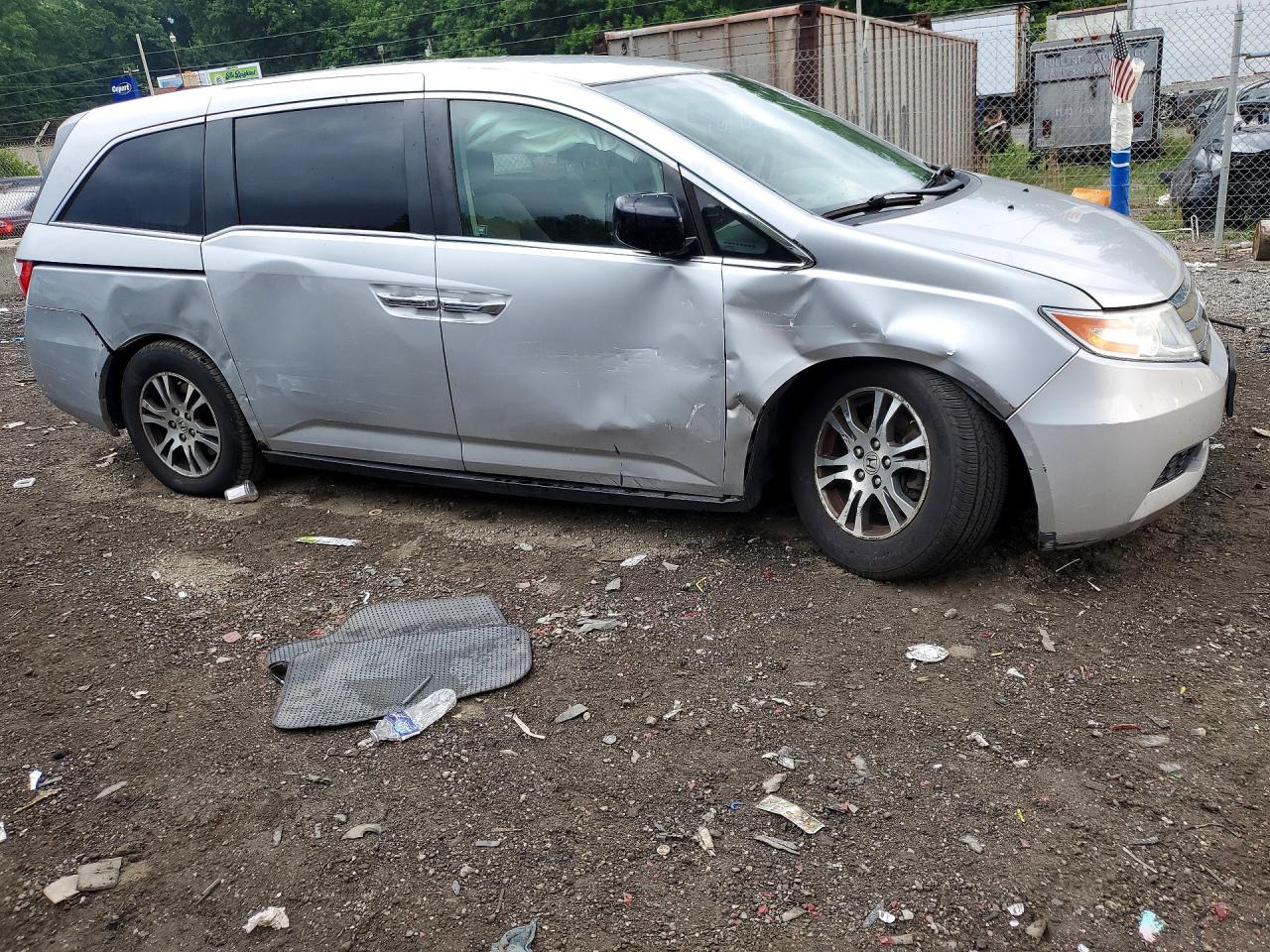 2011 Honda Odyssey Ex Silver vin: 5FNRL5H43BB019956