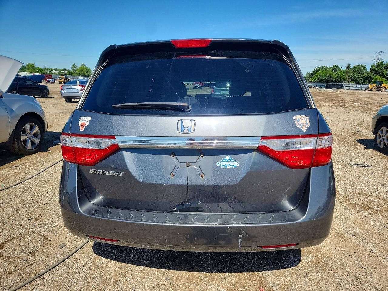 2011 Honda Odyssey Ex Gray vin: 5FNRL5H43BB060152