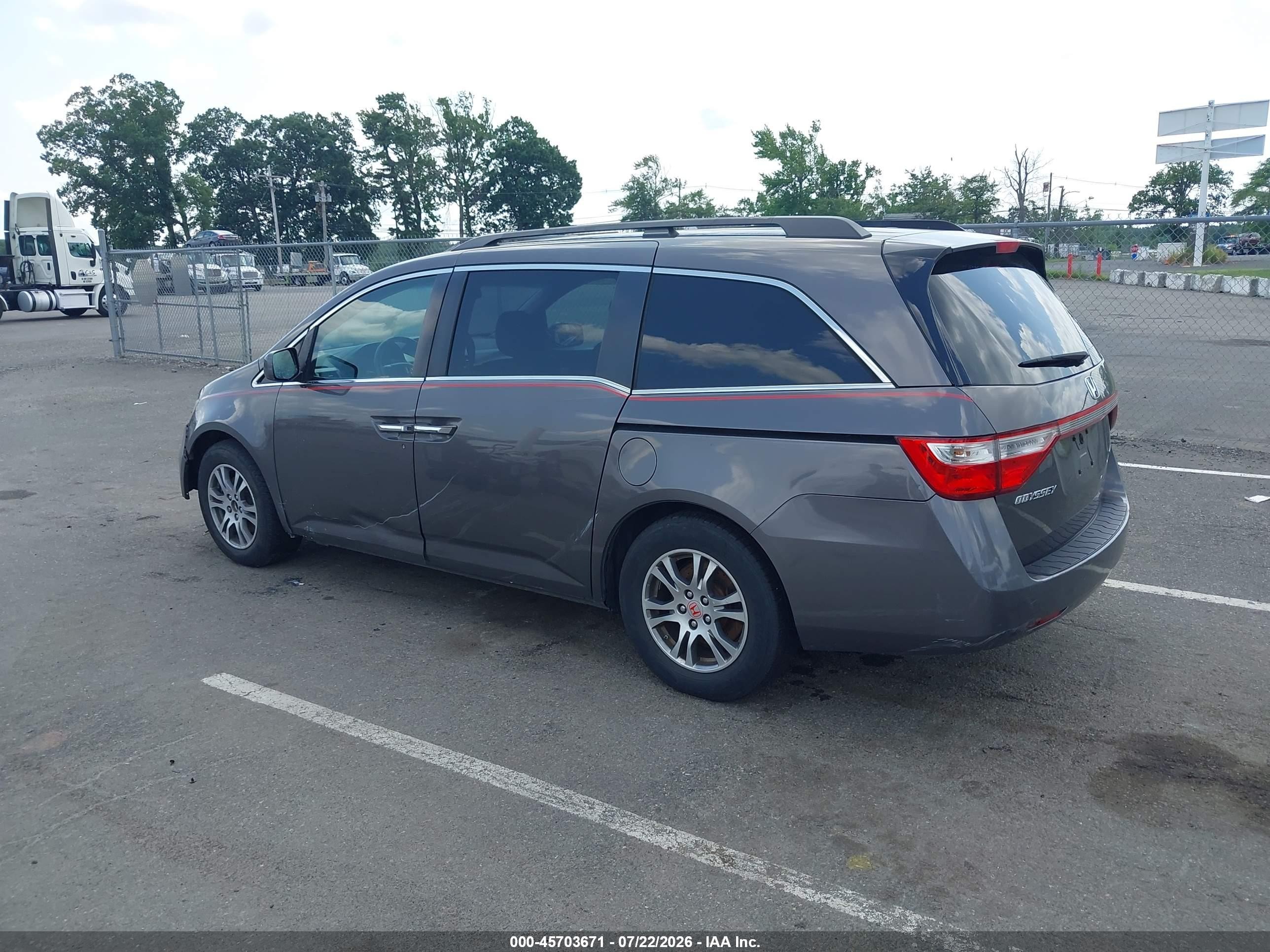 2011 Honda Odyssey Ex Gray vin: 5FNRL5H43BB087822