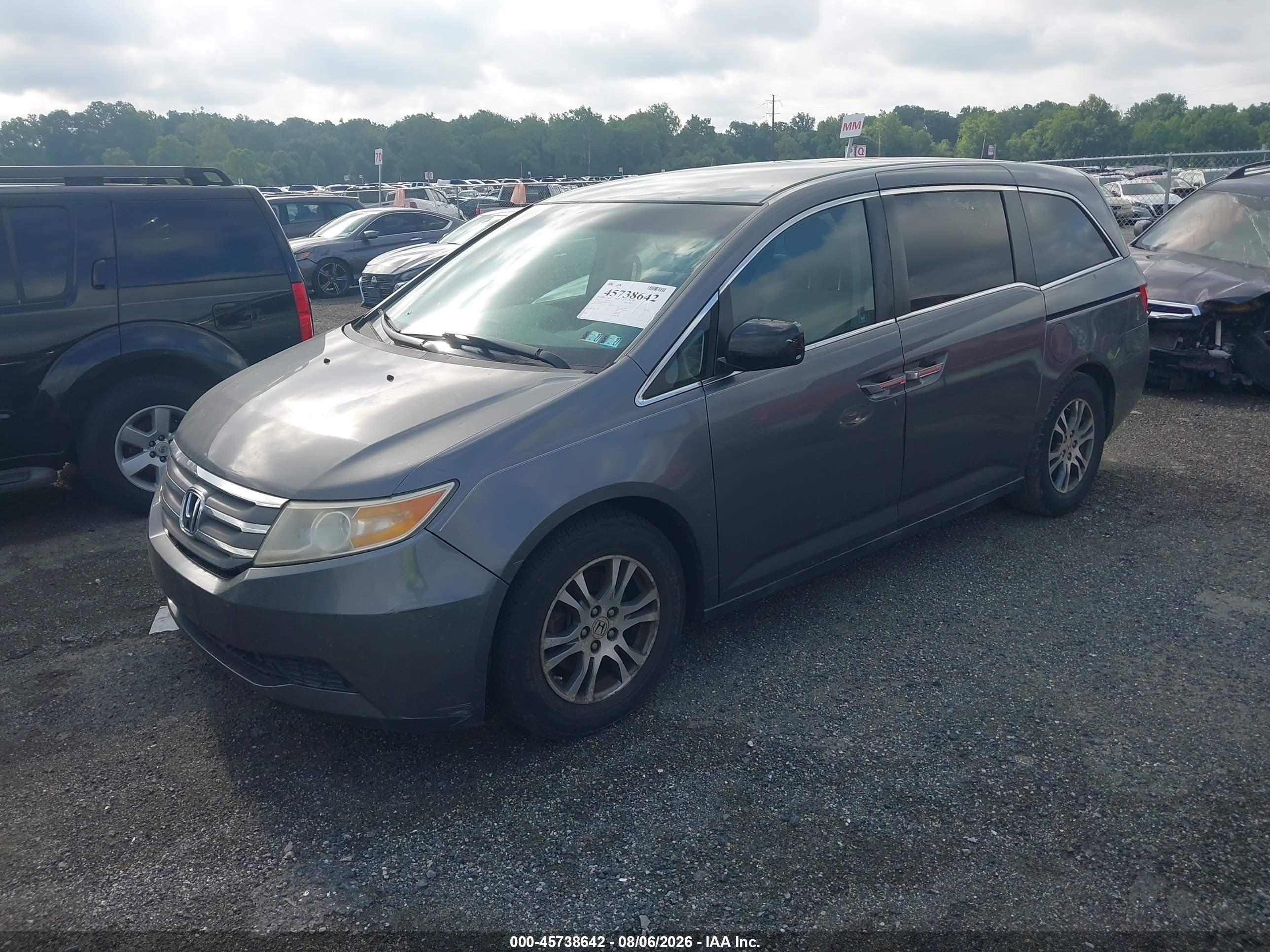 2011 Honda Odyssey Ex Gray vin: 5FNRL5H43BB100911