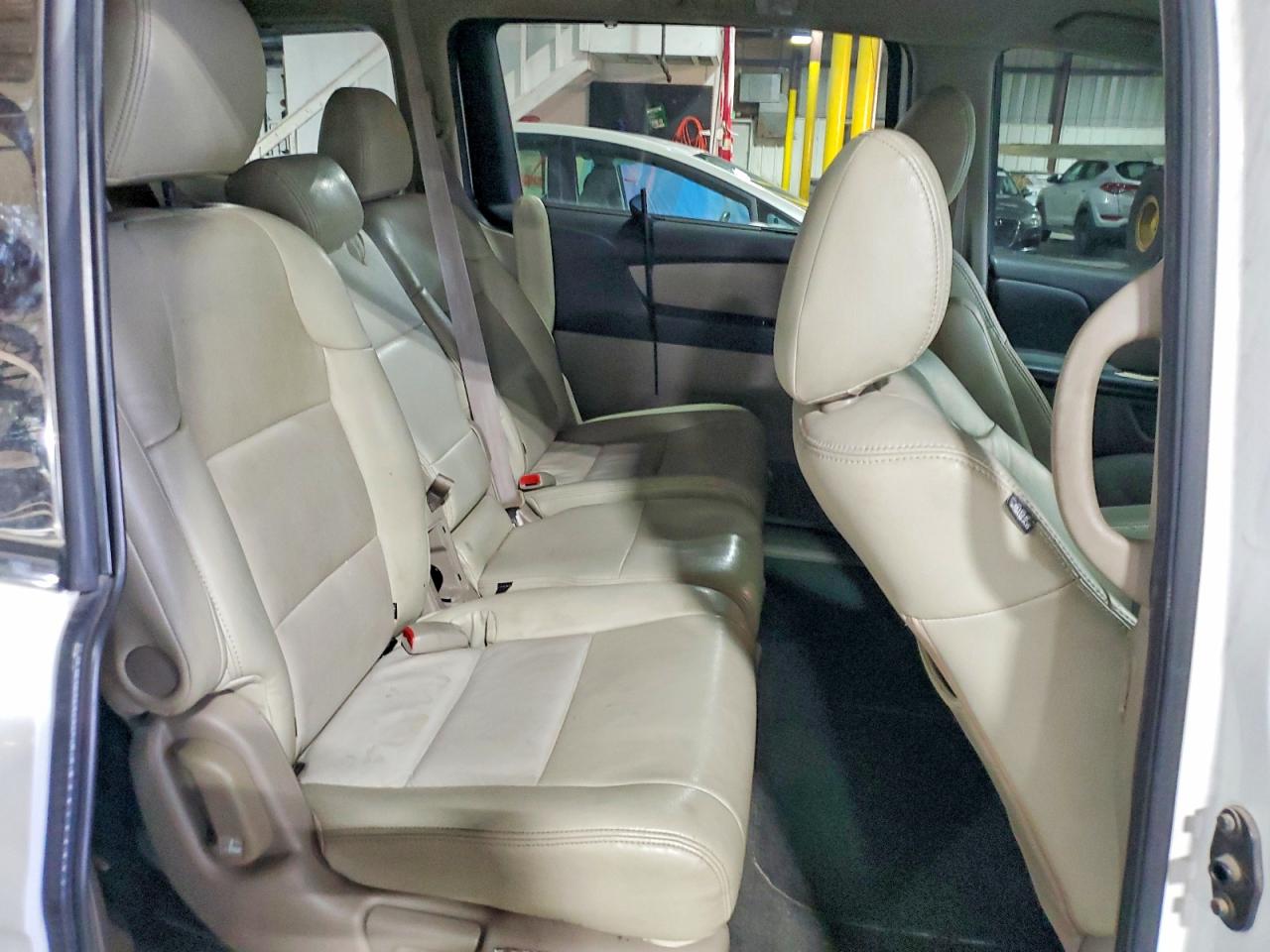 2012 Honda Odyssey Ex White vin: 5FNRL5H43CB021952