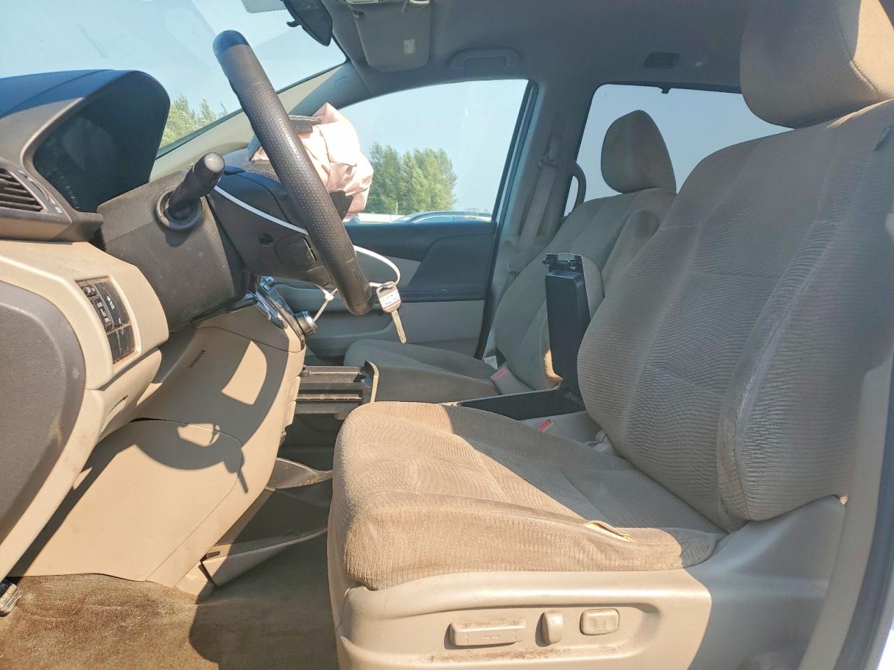 2012 Honda Odyssey Ex Белый vin: 5FNRL5H43CB028271