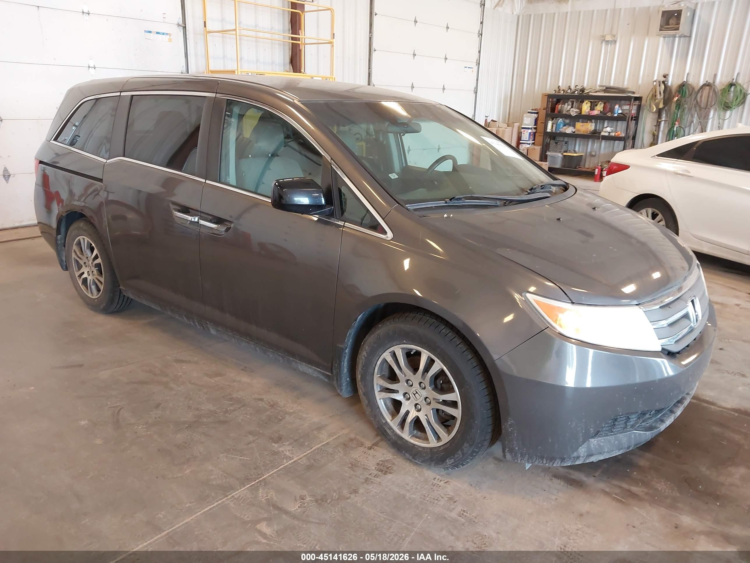 2012 Honda Odyssey Ex Gray vin: 5FNRL5H43CB109139