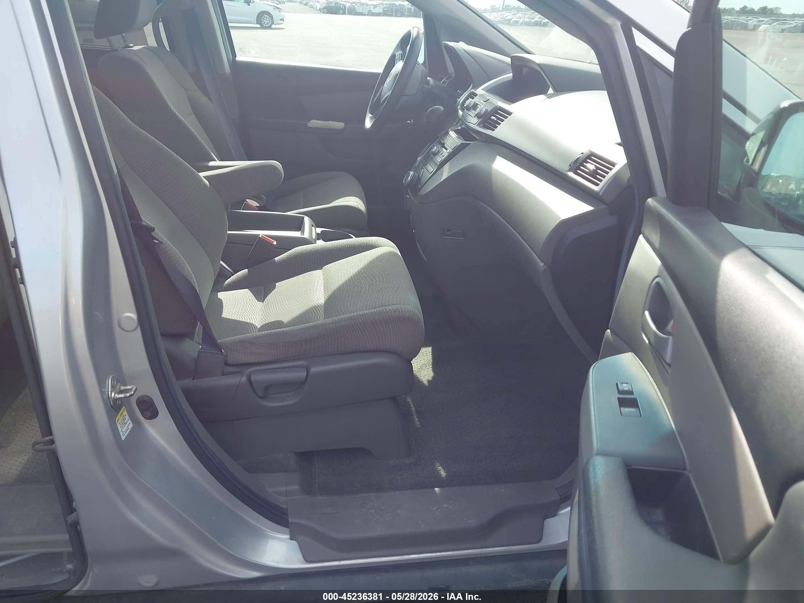 2012 Honda Odyssey Ex Silver vin: 5FNRL5H43CB124384