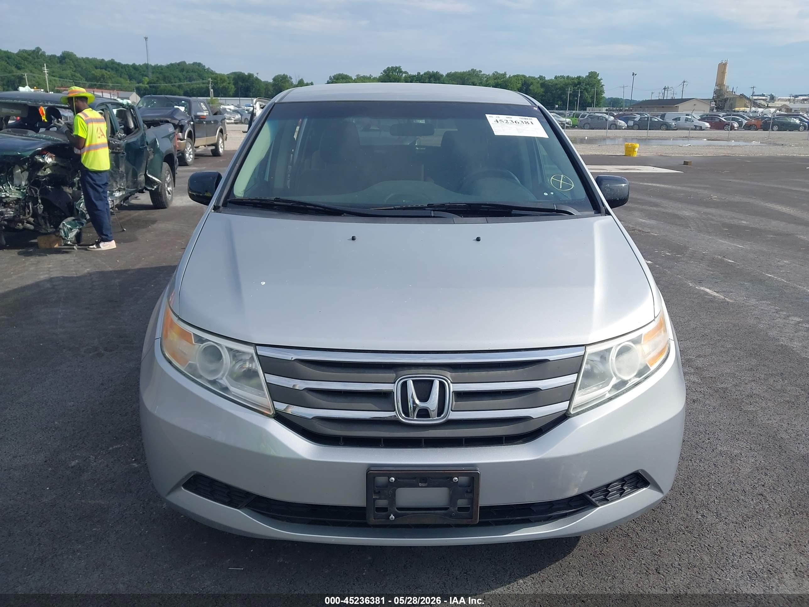 2012 Honda Odyssey Ex Silver vin: 5FNRL5H43CB124384