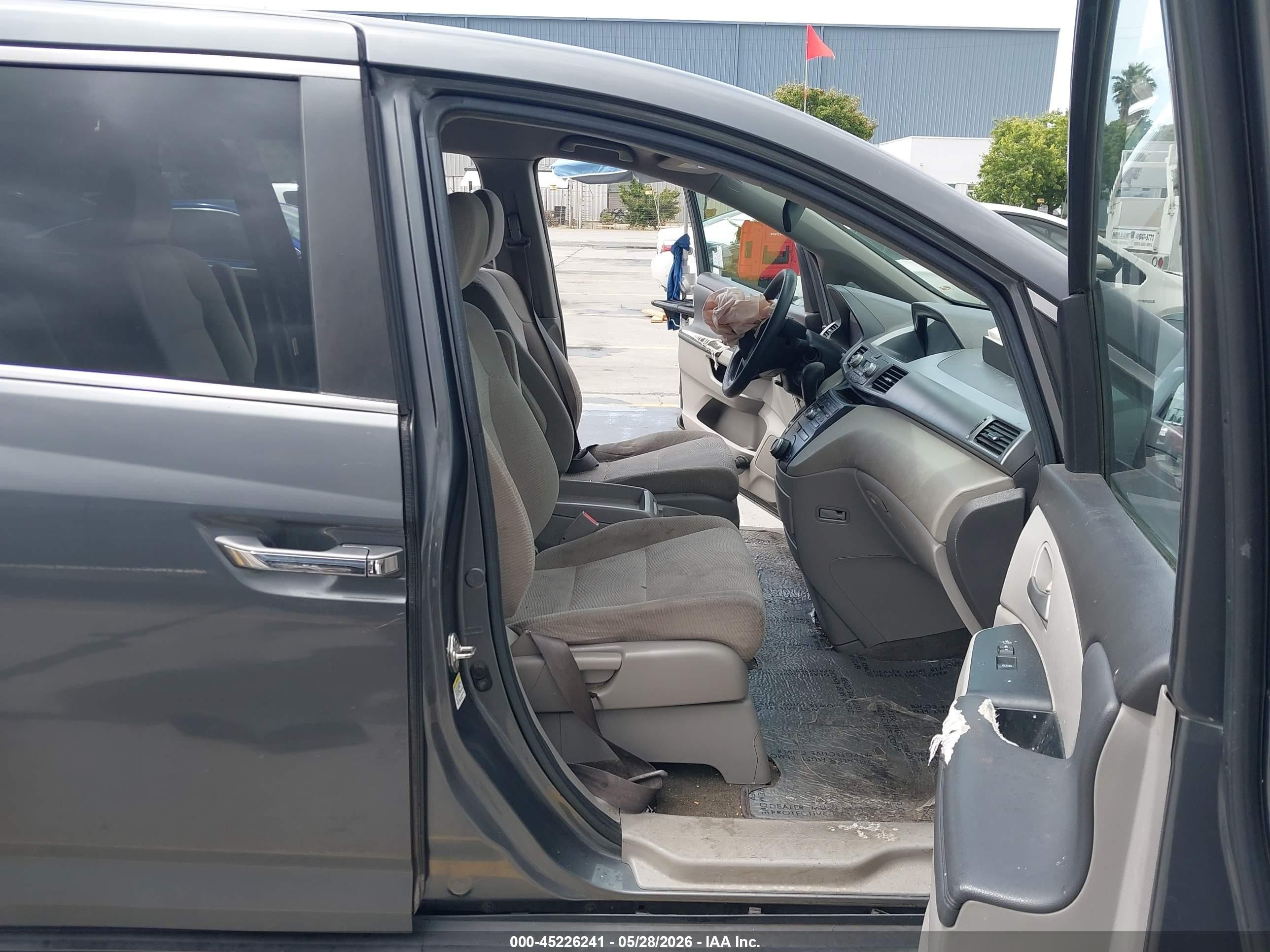 2013 Honda Odyssey Ex Gray vin: 5FNRL5H43DB007485