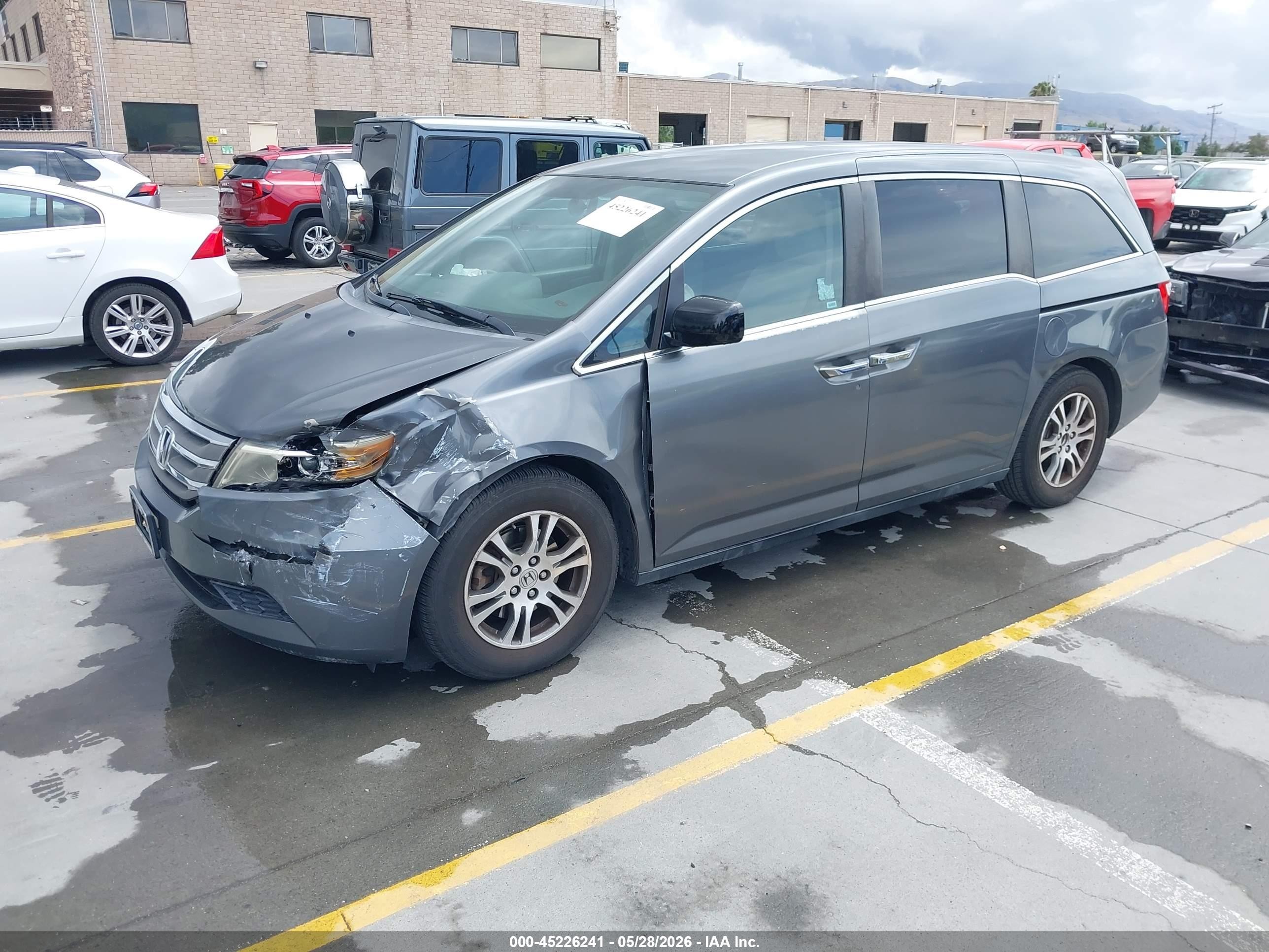 2013 Honda Odyssey Ex Gray vin: 5FNRL5H43DB007485