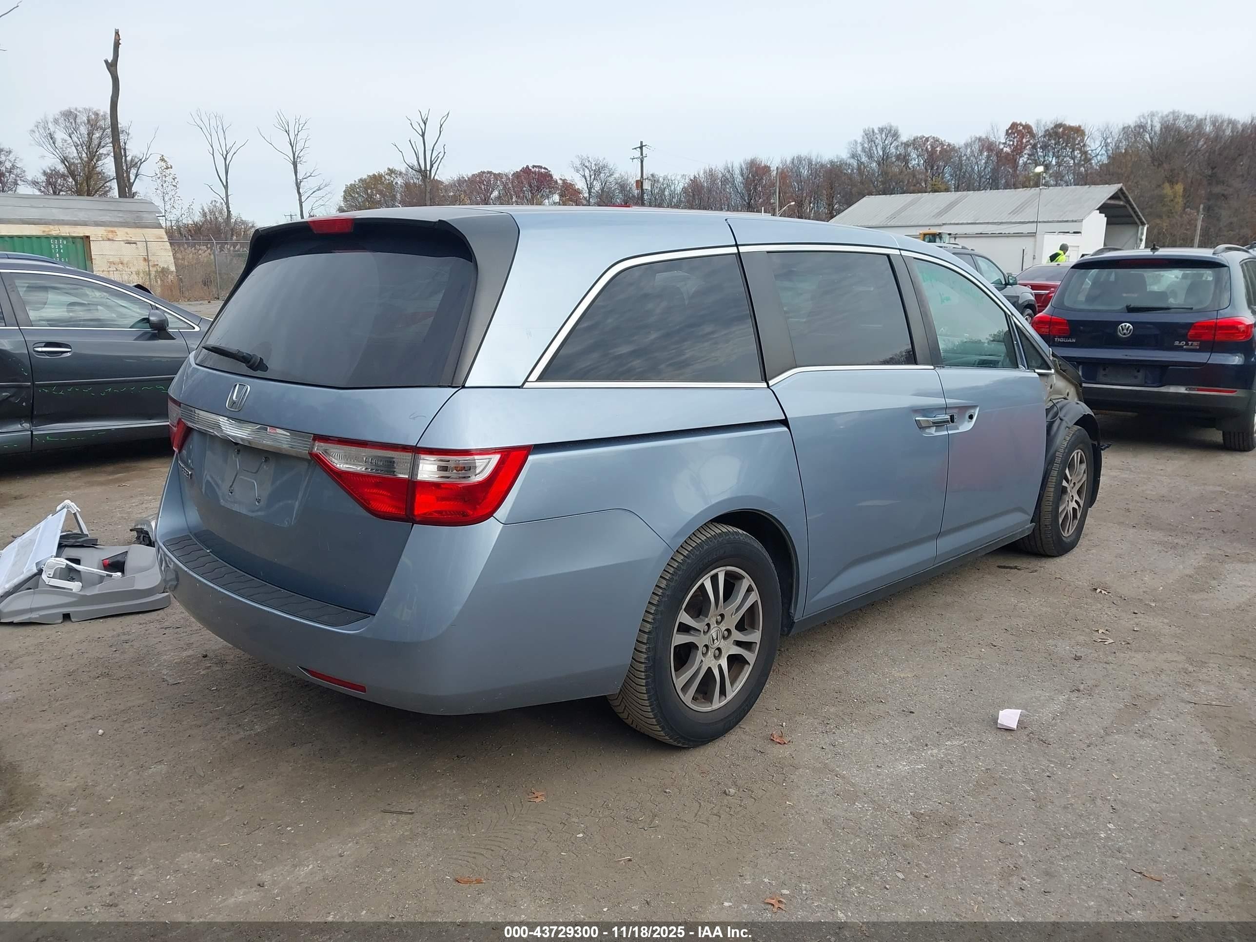 2013 Honda Odyssey Ex Light Blue vin: 5FNRL5H43DB073275