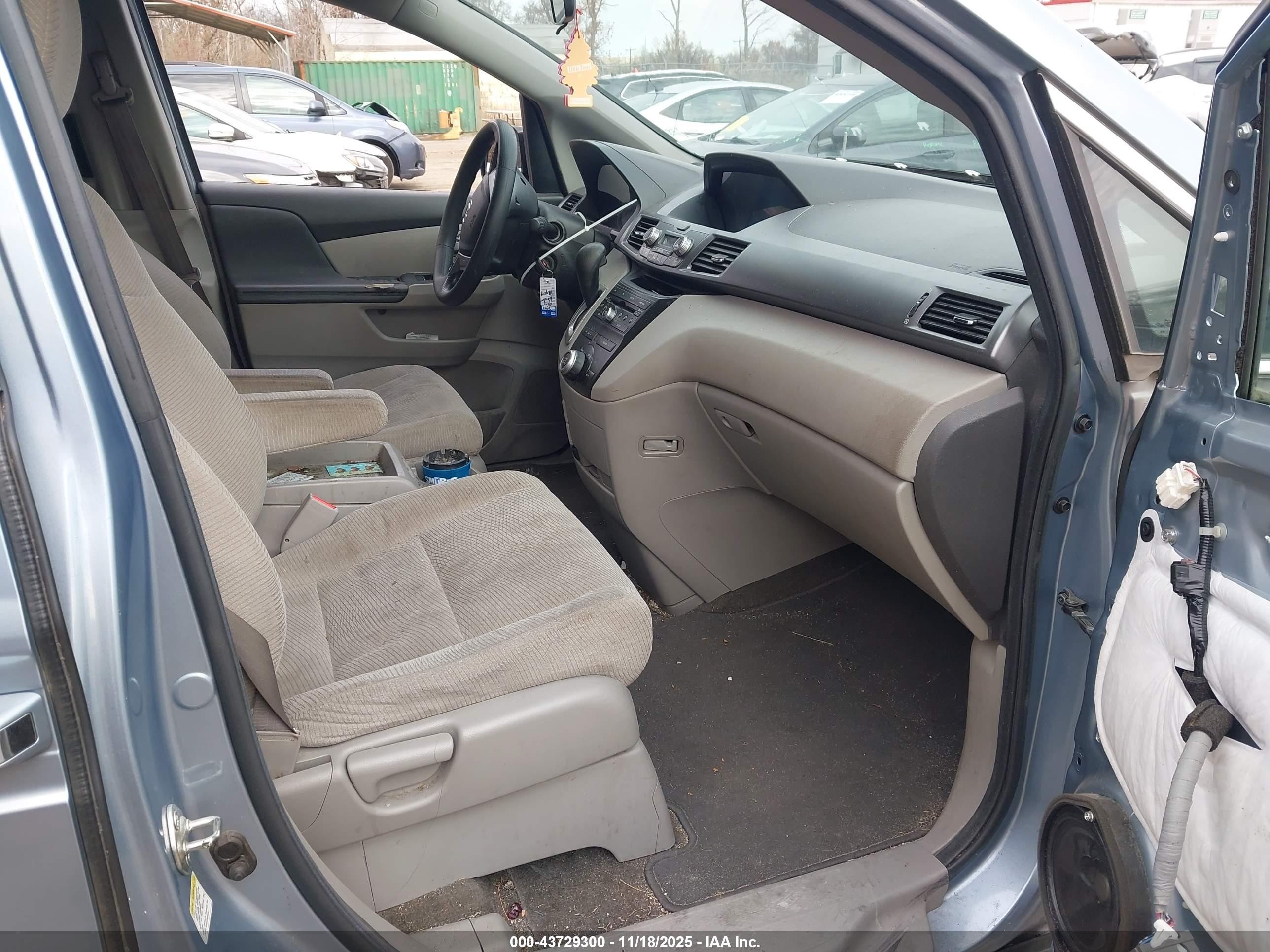 2013 Honda Odyssey Ex Light Blue vin: 5FNRL5H43DB073275