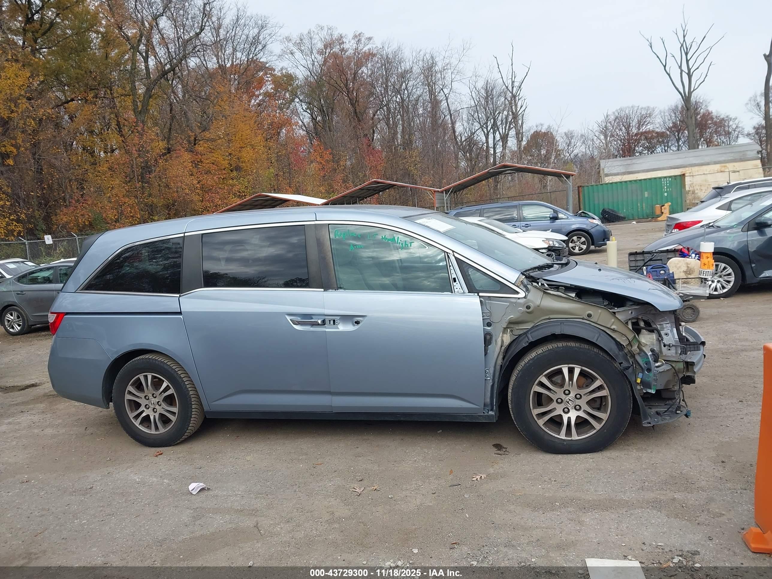 2013 Honda Odyssey Ex Light Blue vin: 5FNRL5H43DB073275