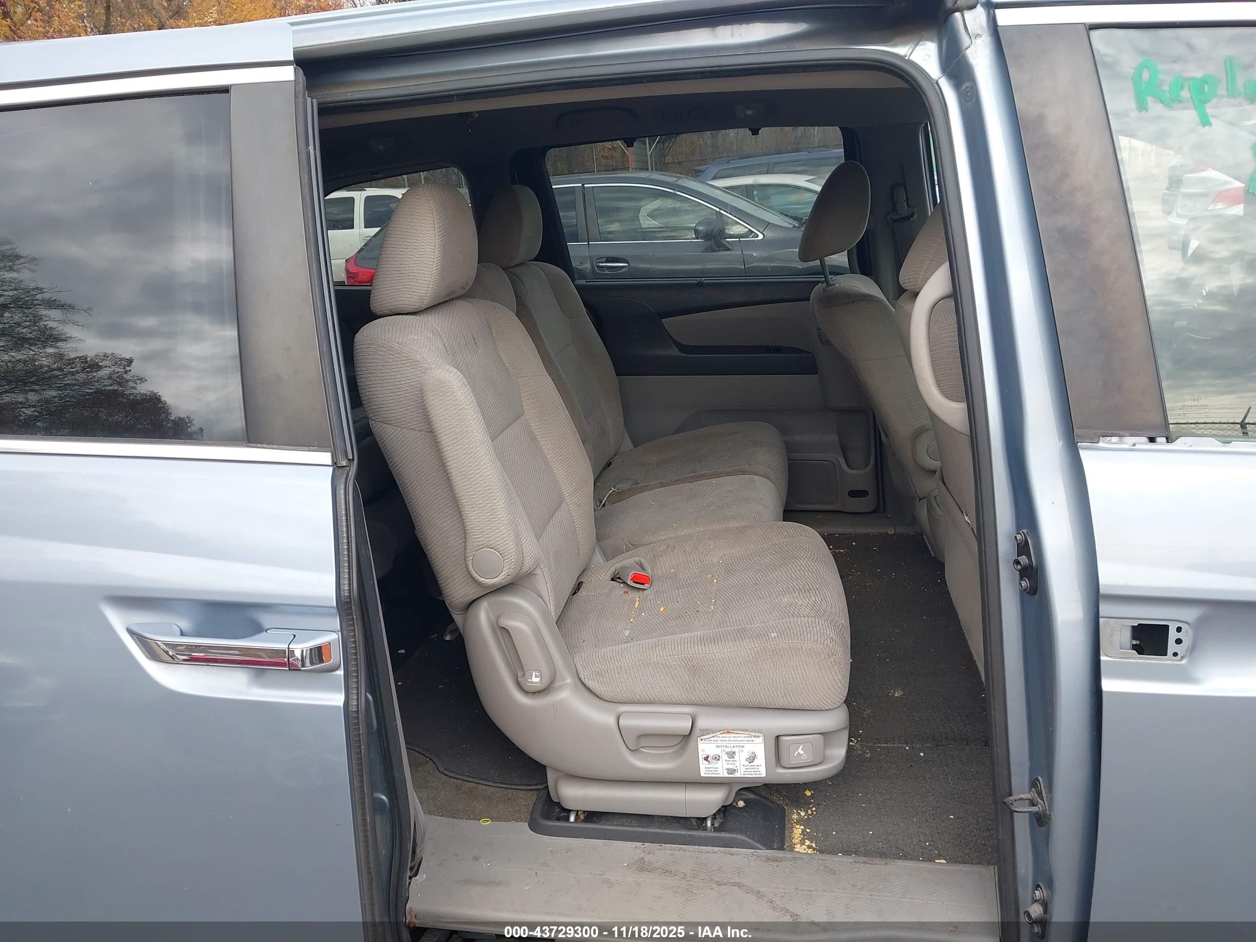 2013 Honda Odyssey Ex Light Blue vin: 5FNRL5H43DB073275