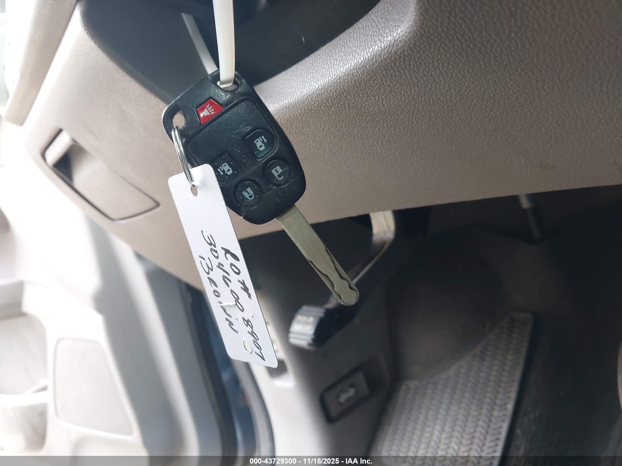 2013 Honda Odyssey Ex Light Blue vin: 5FNRL5H43DB073275