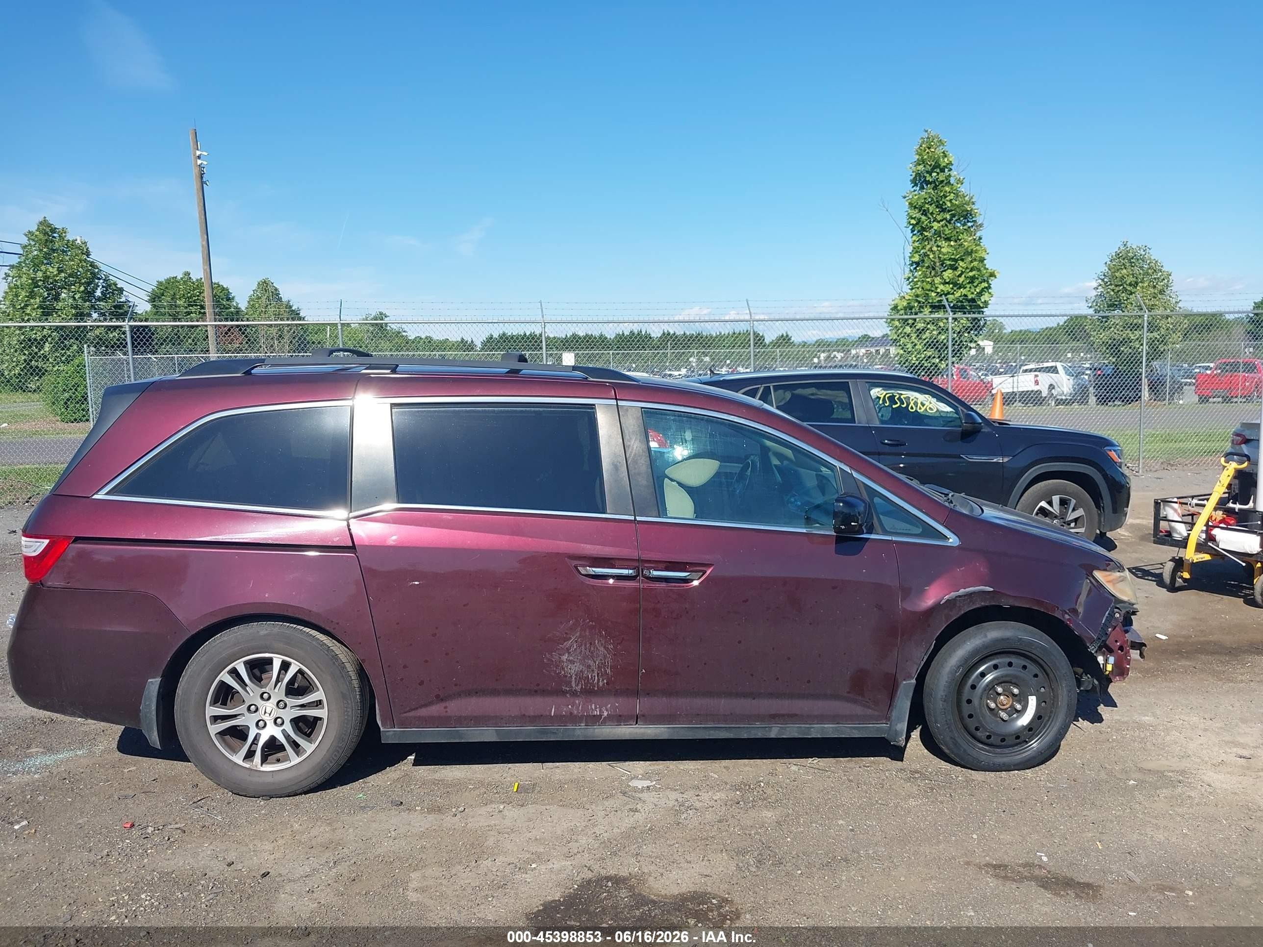 2013 Honda Odyssey Ex Red vin: 5FNRL5H43DB075446