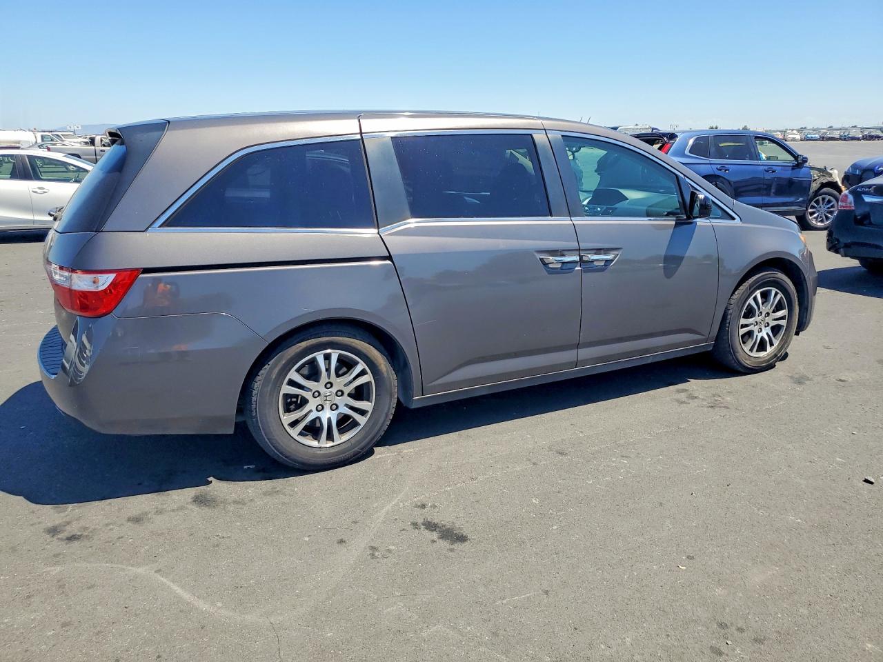 2013 Honda Odyssey Ex Charcoal vin: 5FNRL5H43DB091775