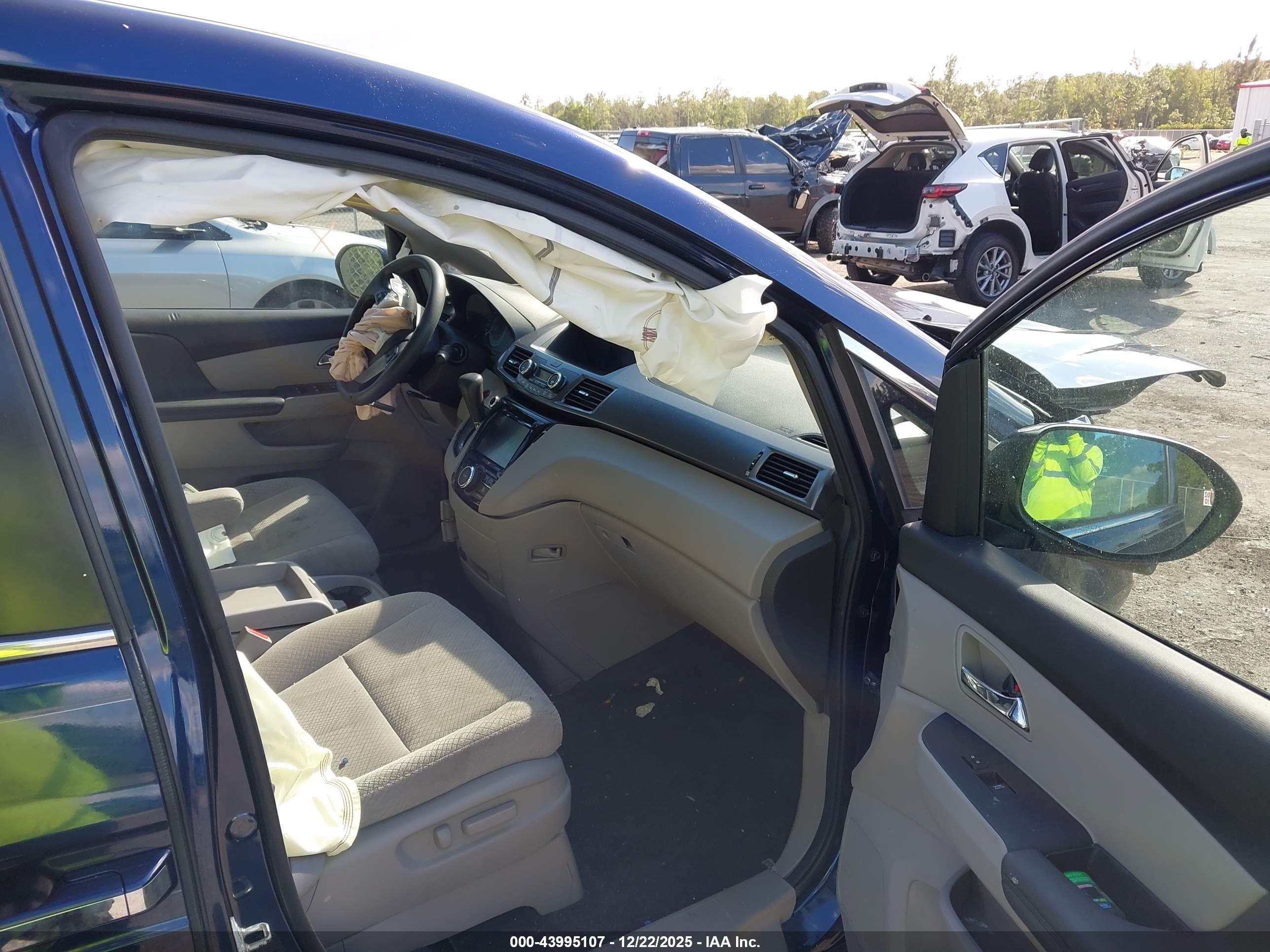 2014 Honda Odyssey Ex Navy vin: 5FNRL5H43EB043517