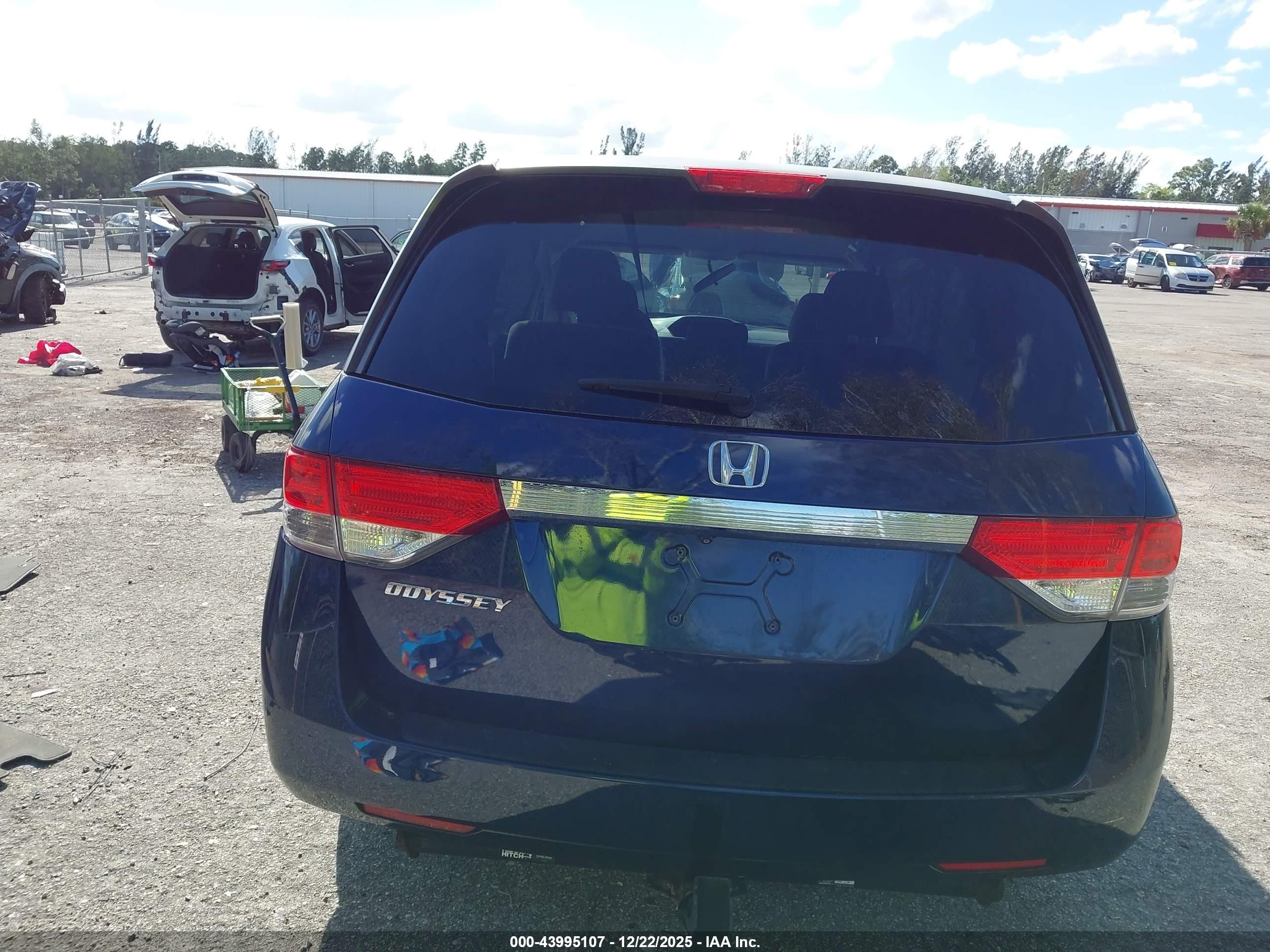 2014 Honda Odyssey Ex Navy vin: 5FNRL5H43EB043517