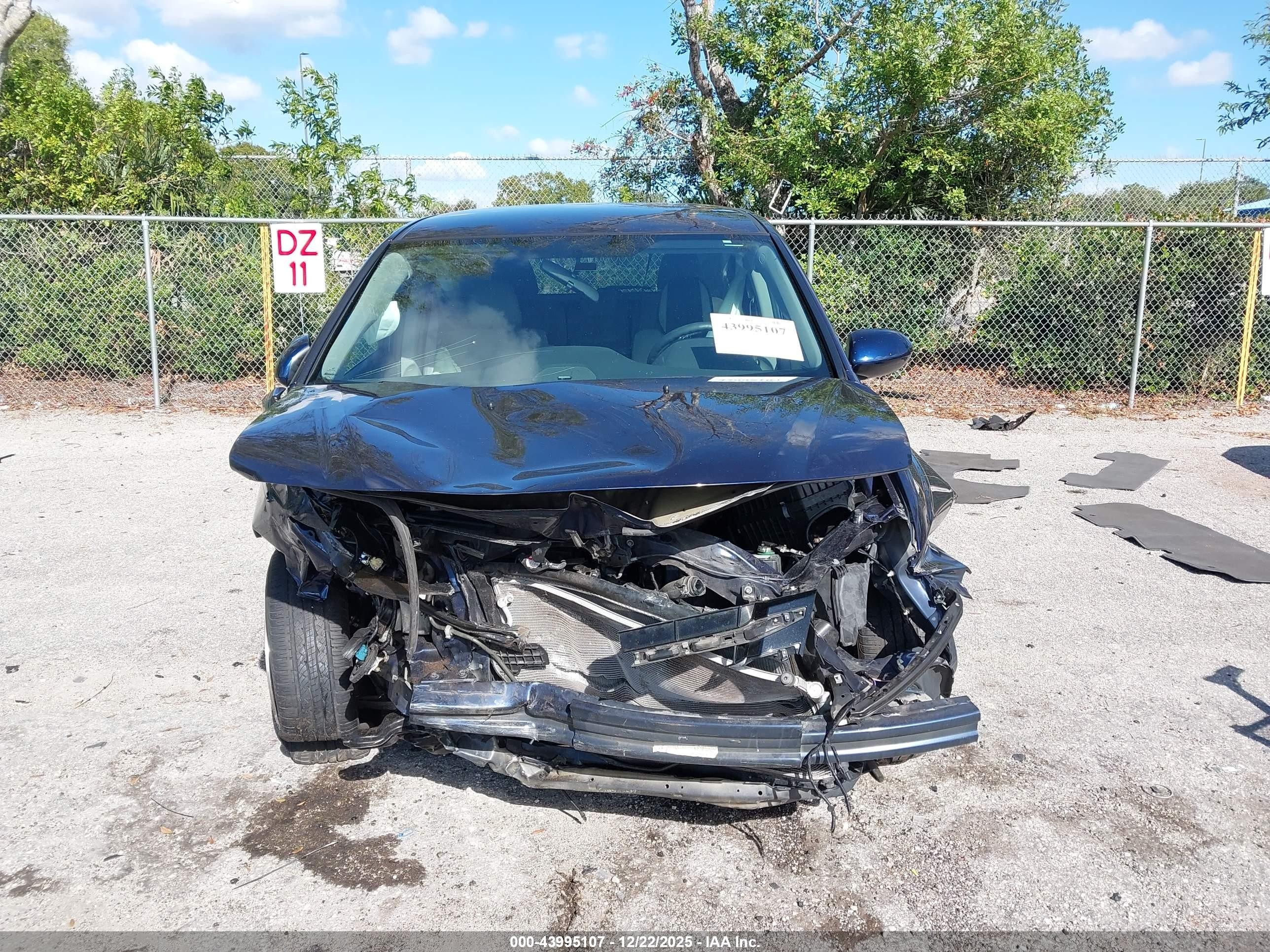 2014 Honda Odyssey Ex Navy vin: 5FNRL5H43EB043517