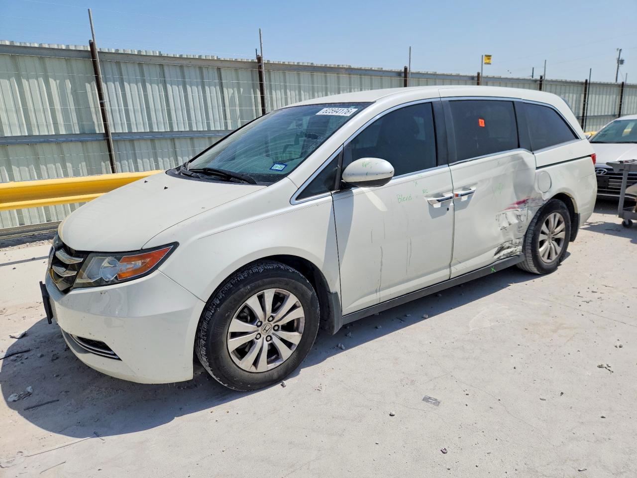 2015 Honda Odyssey Ex Белый vin: 5FNRL5H43FB034284