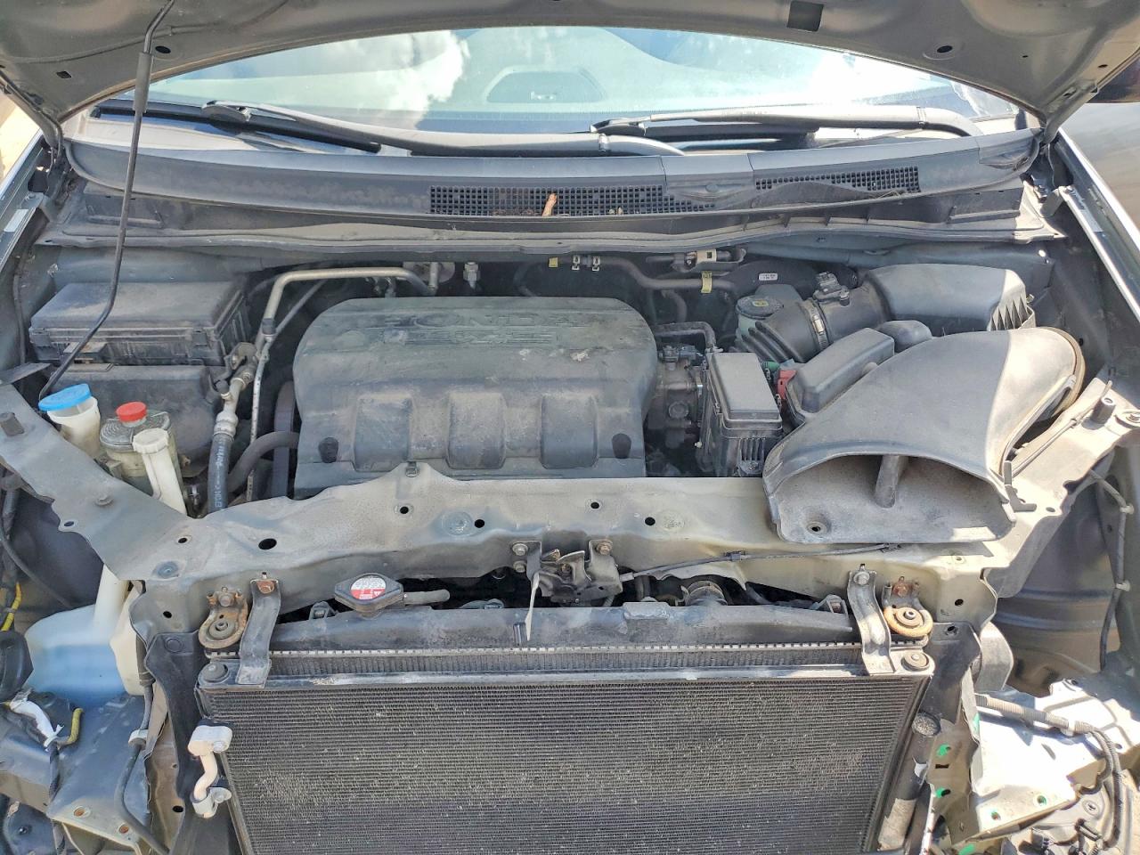 2011 Honda Odyssey Ex Silver vin: 5FNRL5H44BB010148