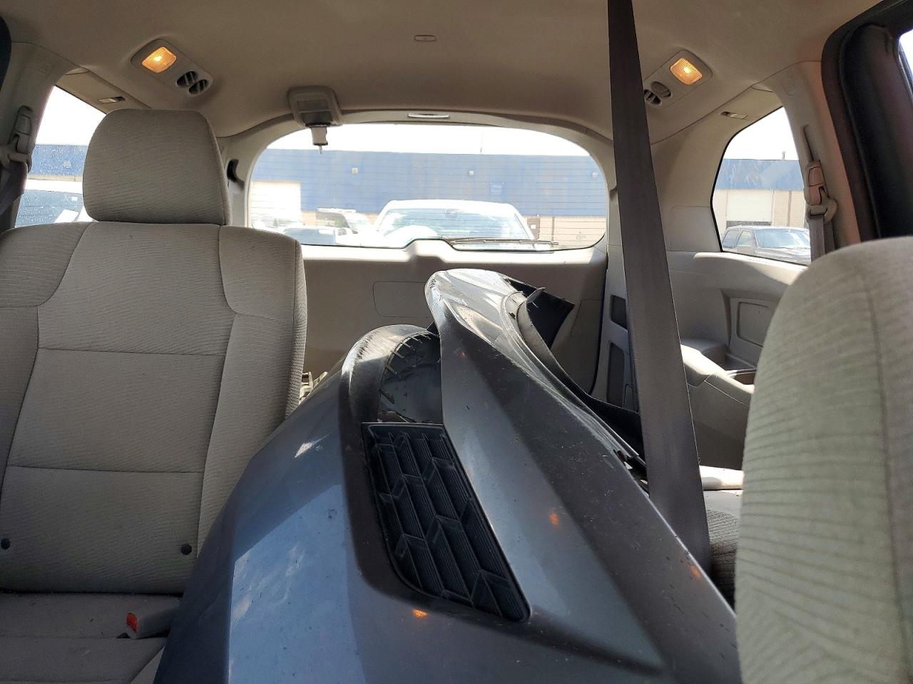 2011 Honda Odyssey Ex Silver vin: 5FNRL5H44BB010148