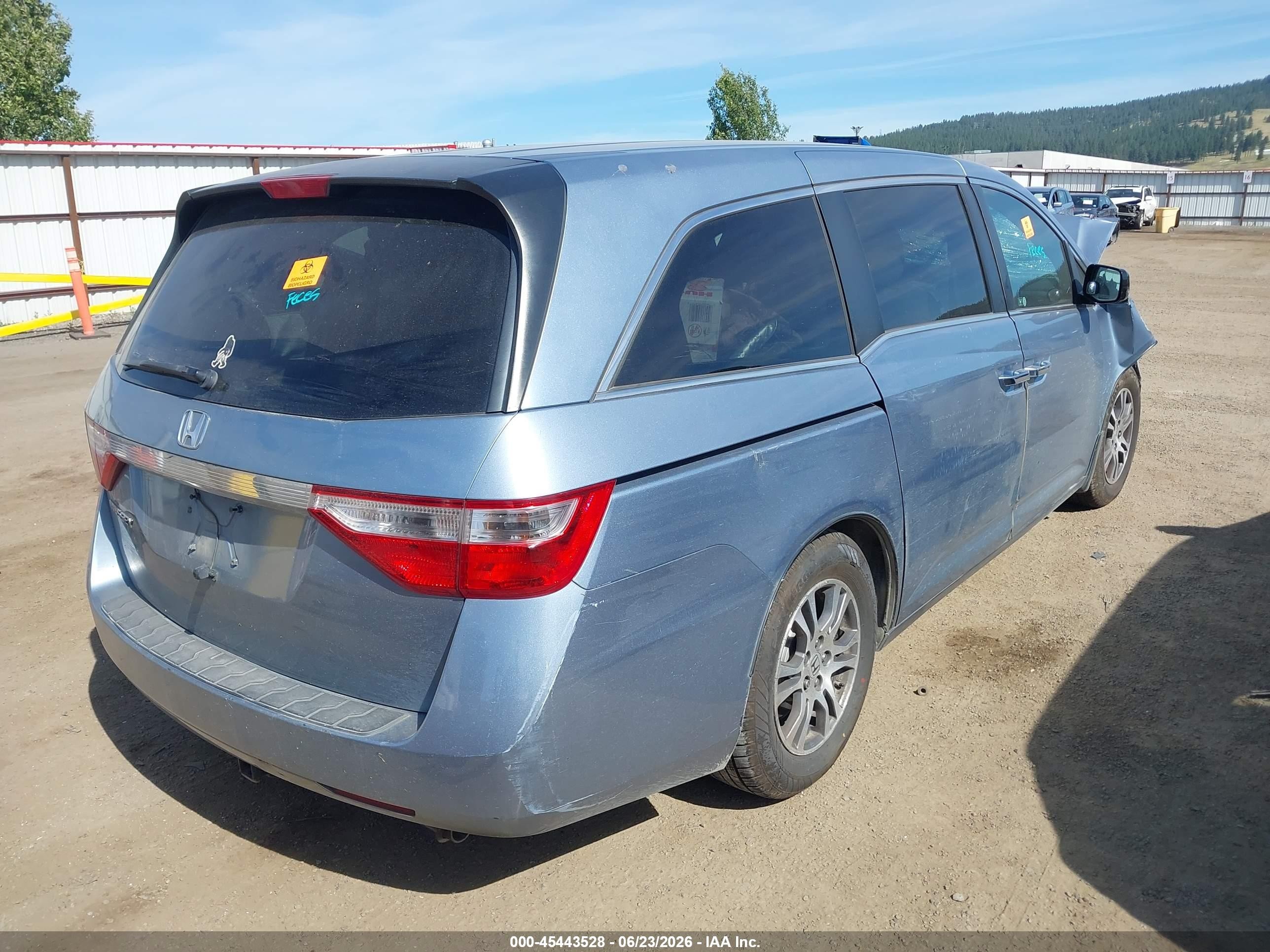 2011 Honda Odyssey Ex Light Blue vin: 5FNRL5H44BB031310
