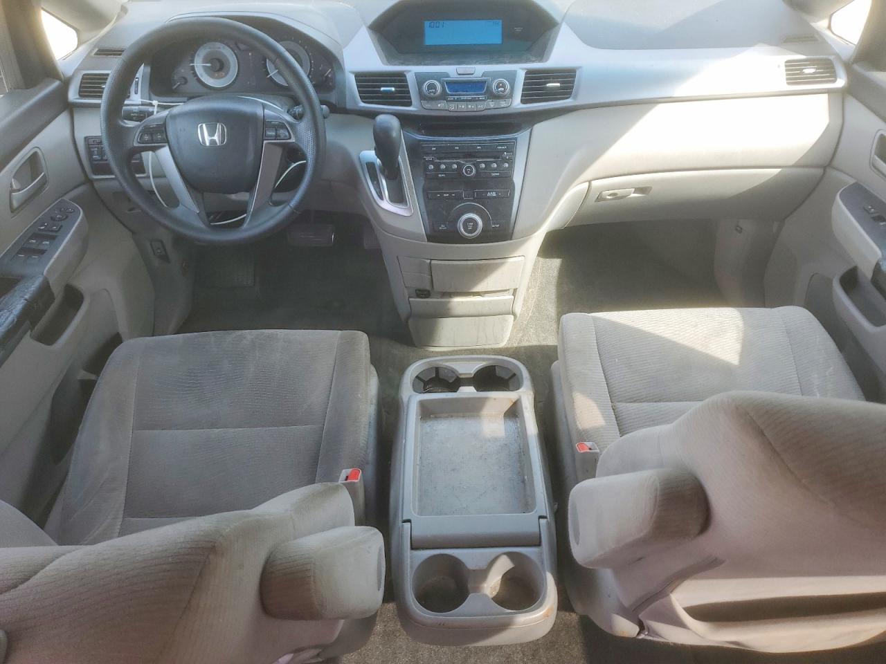 2011 Honda Oddesey Gray vin: 5FNRL5H44BB061987