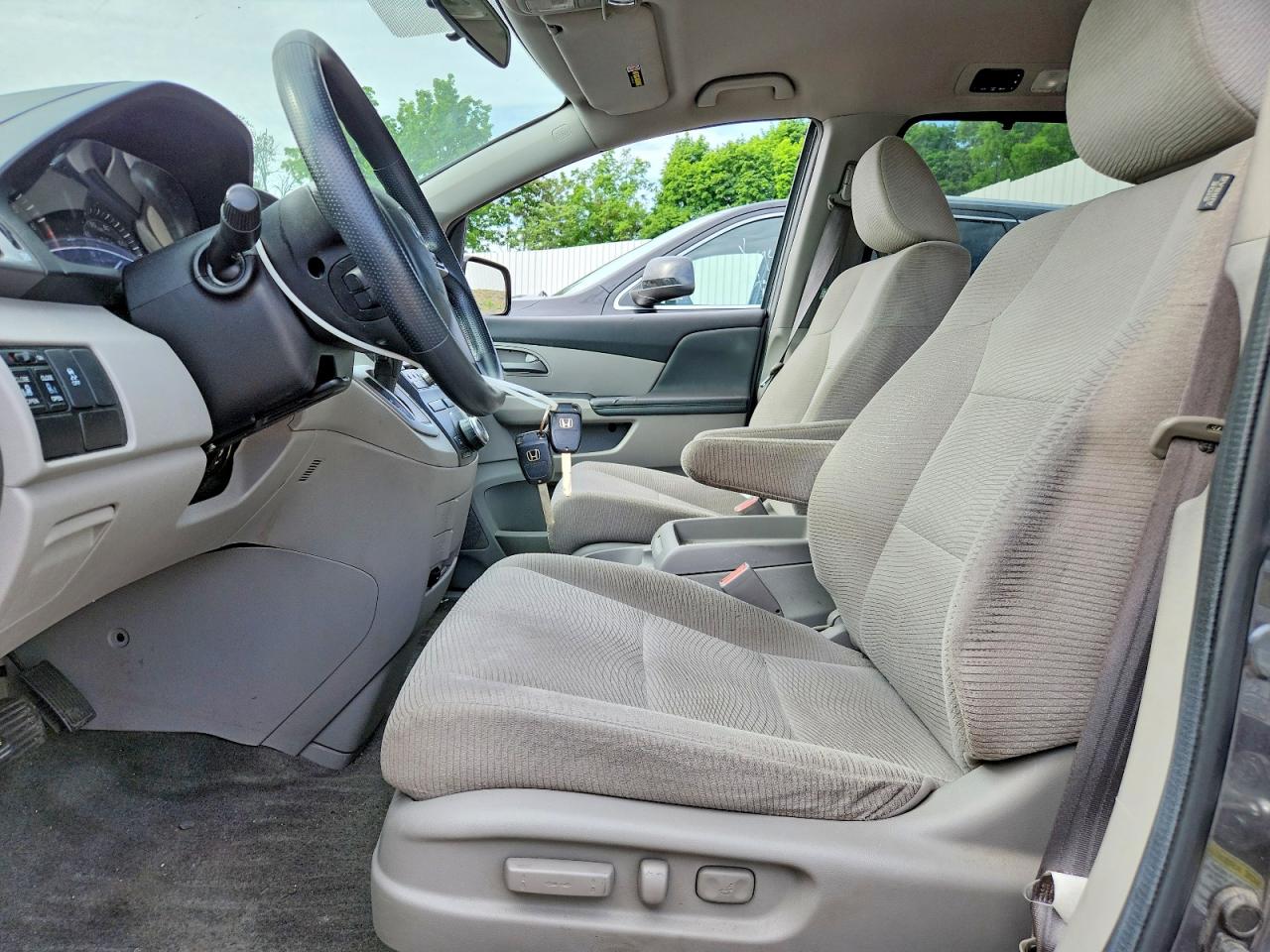 2012 Honda Odyssey Ex Gray vin: 5FNRL5H44CB136429