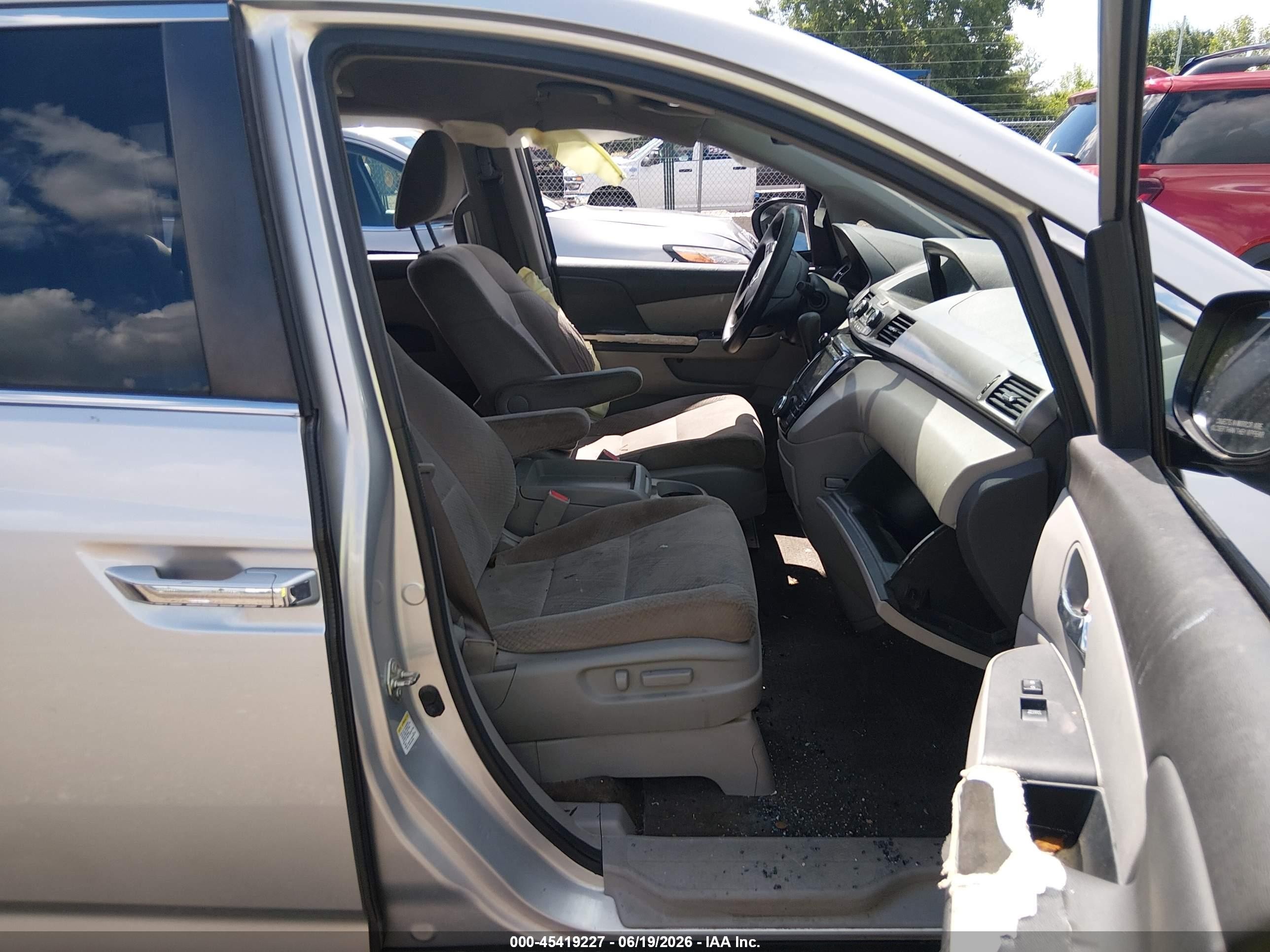 2014 Honda Odyssey Ex Gray vin: 5FNRL5H44EB030002