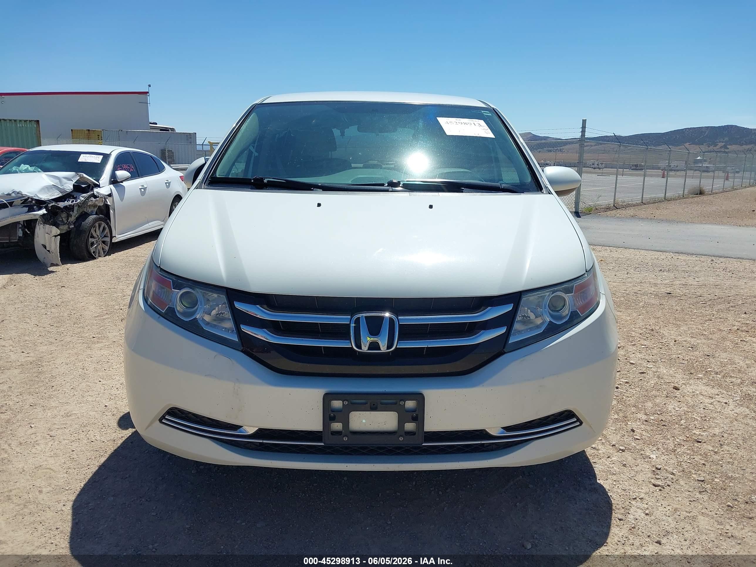 2015 Honda Odyssey Ex White vin: 5FNRL5H44FB040109