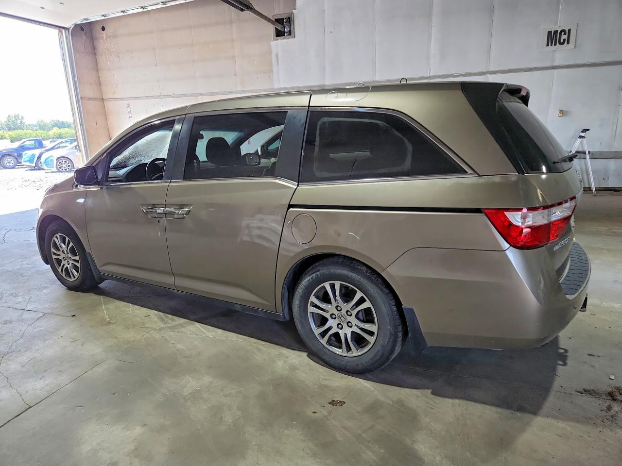 2012 Honda Odyssey Ex Tan vin: 5FNRL5H45CB024321